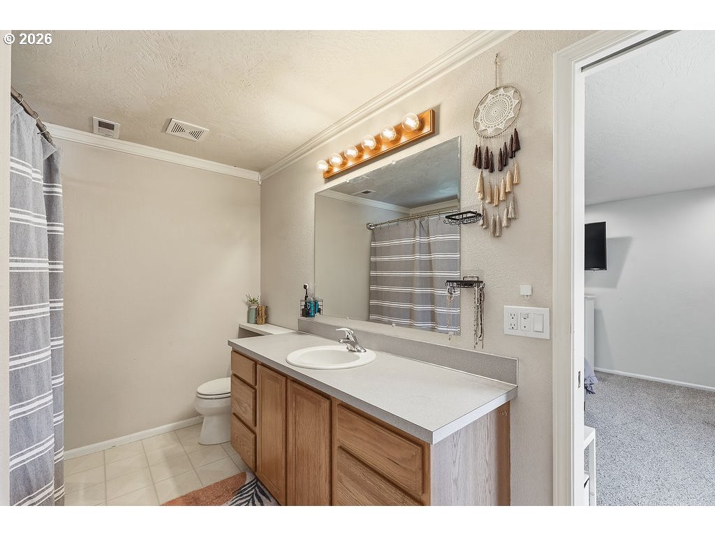 1348 Keller St Property Photo 18