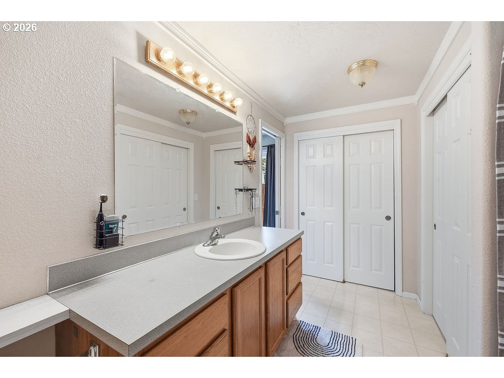 1348 Keller St Property Photo 19