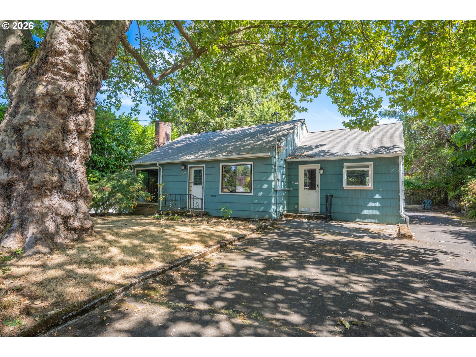 7526 Sw Capitol Hill Rd Property Photo 1