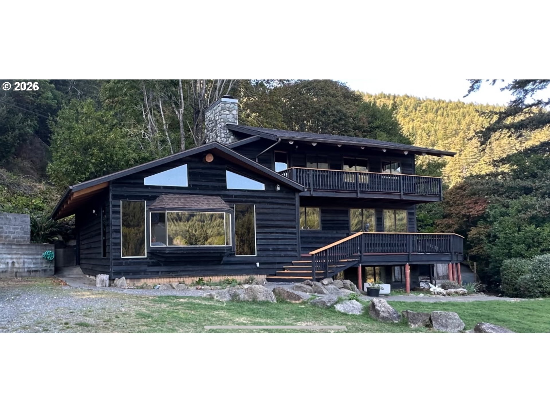 96476 N Bank Rogue River Rd Property Photo 1