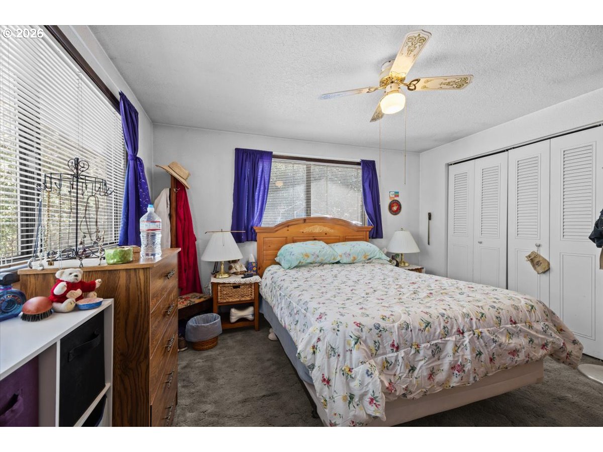 715 Jodee St Property Photo 15
