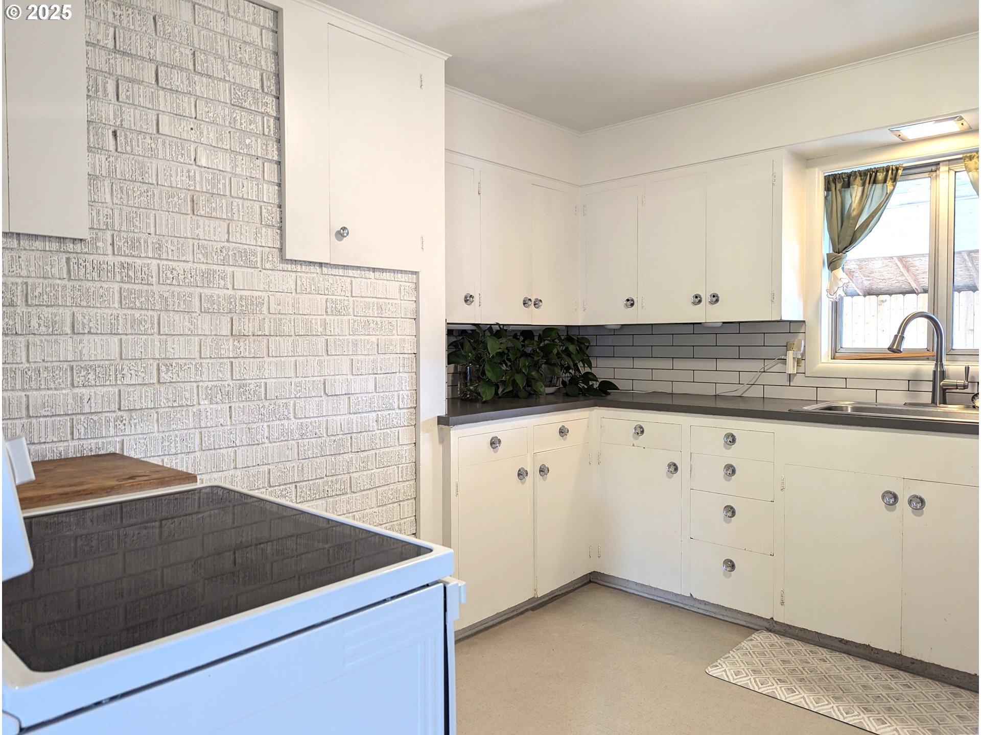 47564 School St Property Photo 10