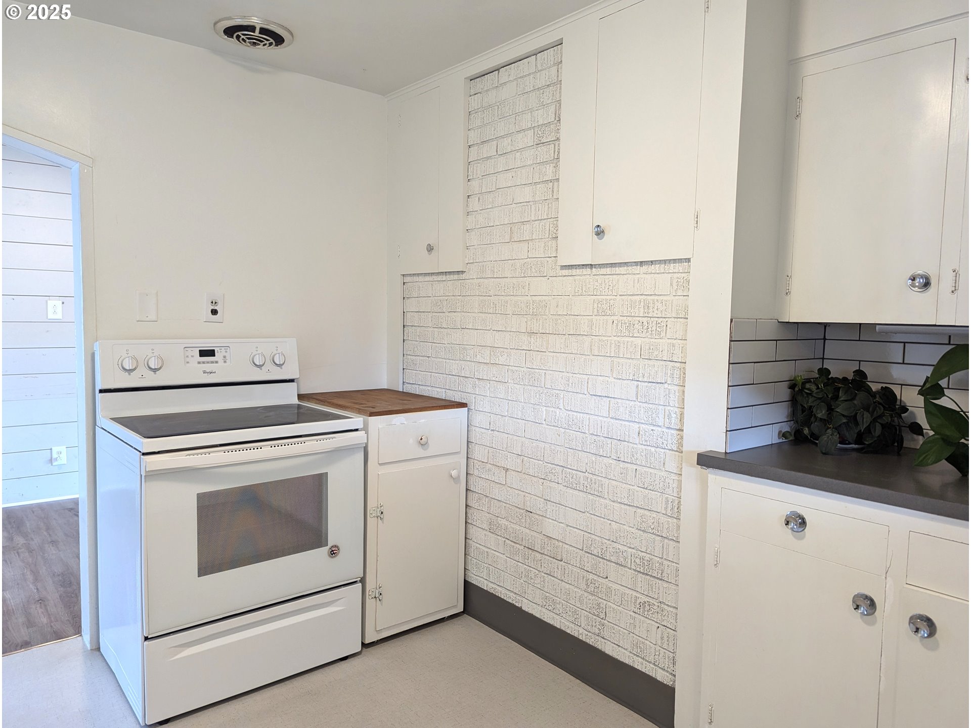 47564 School St Property Photo 11