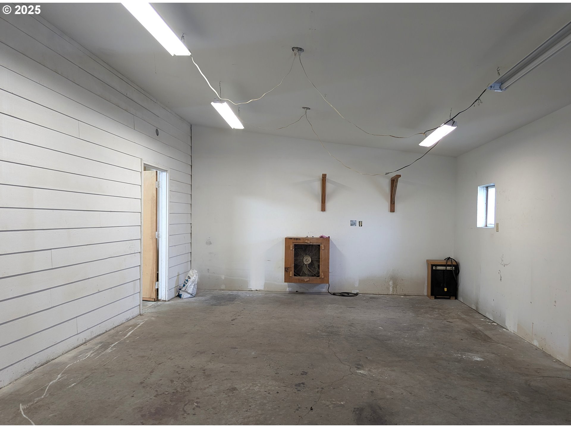47564 School St Property Photo 29