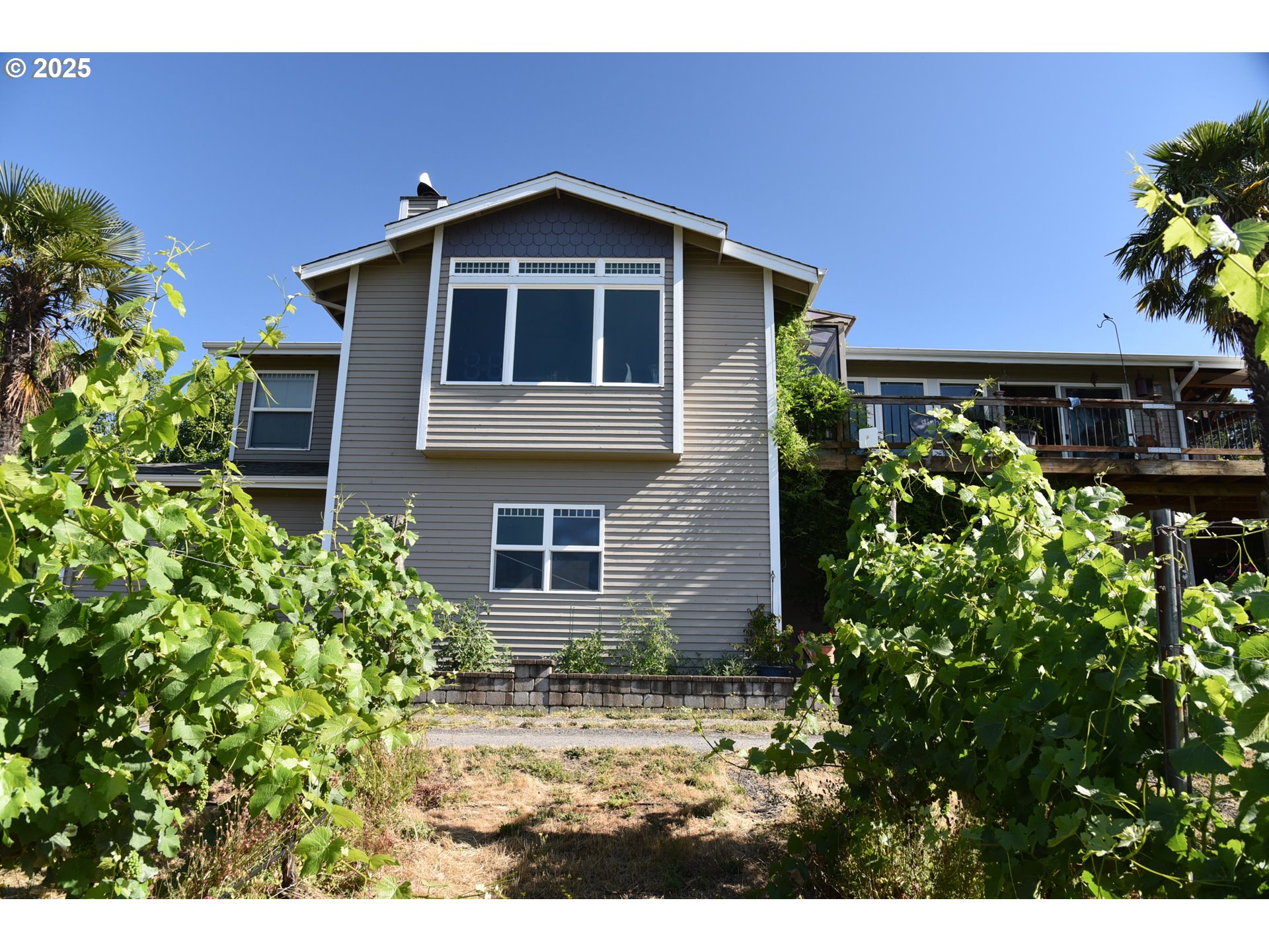 8500 Nw Hopewell Rd Property Photo 1