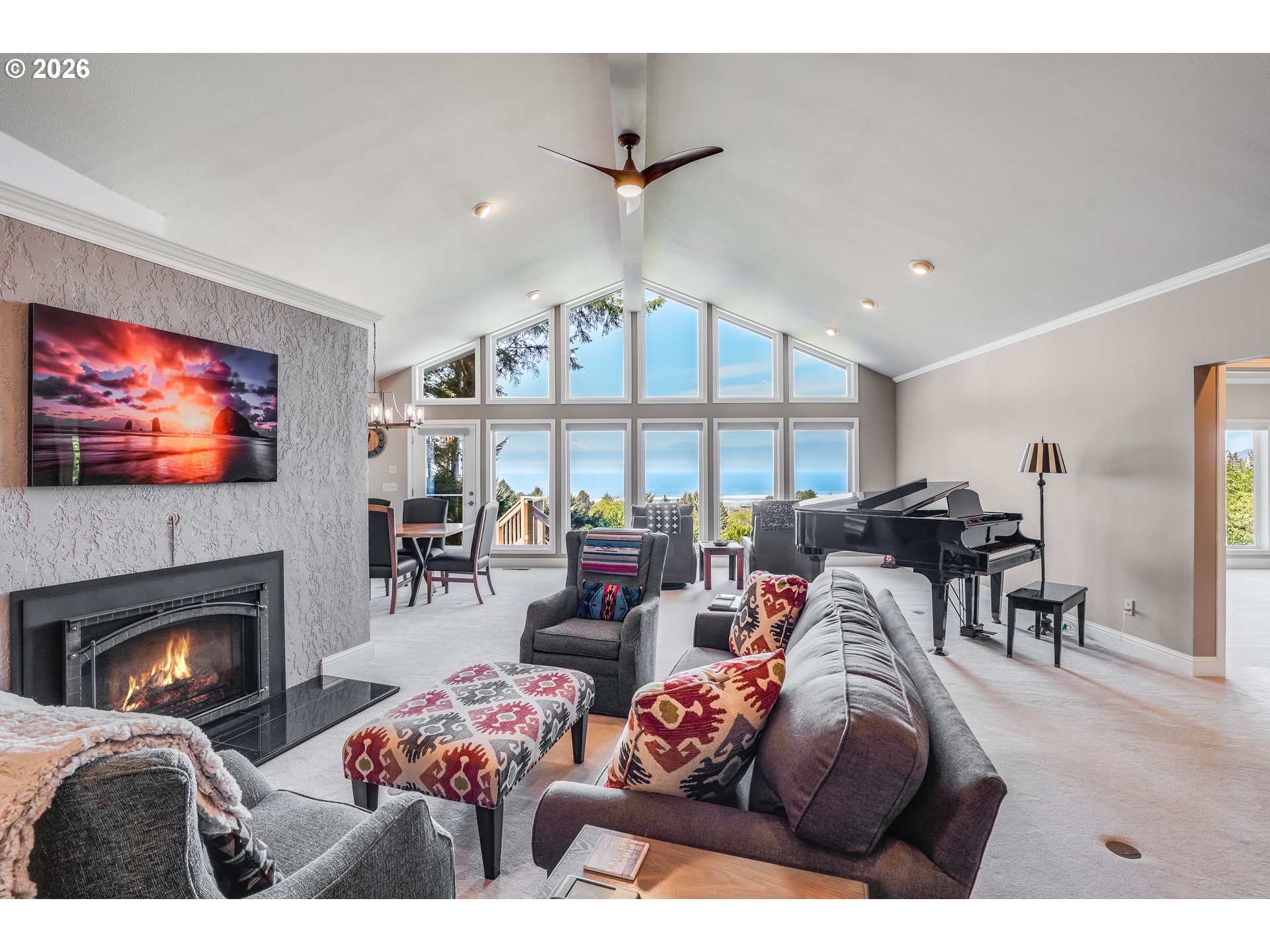 384 Sunset Blvd Property Photo 8