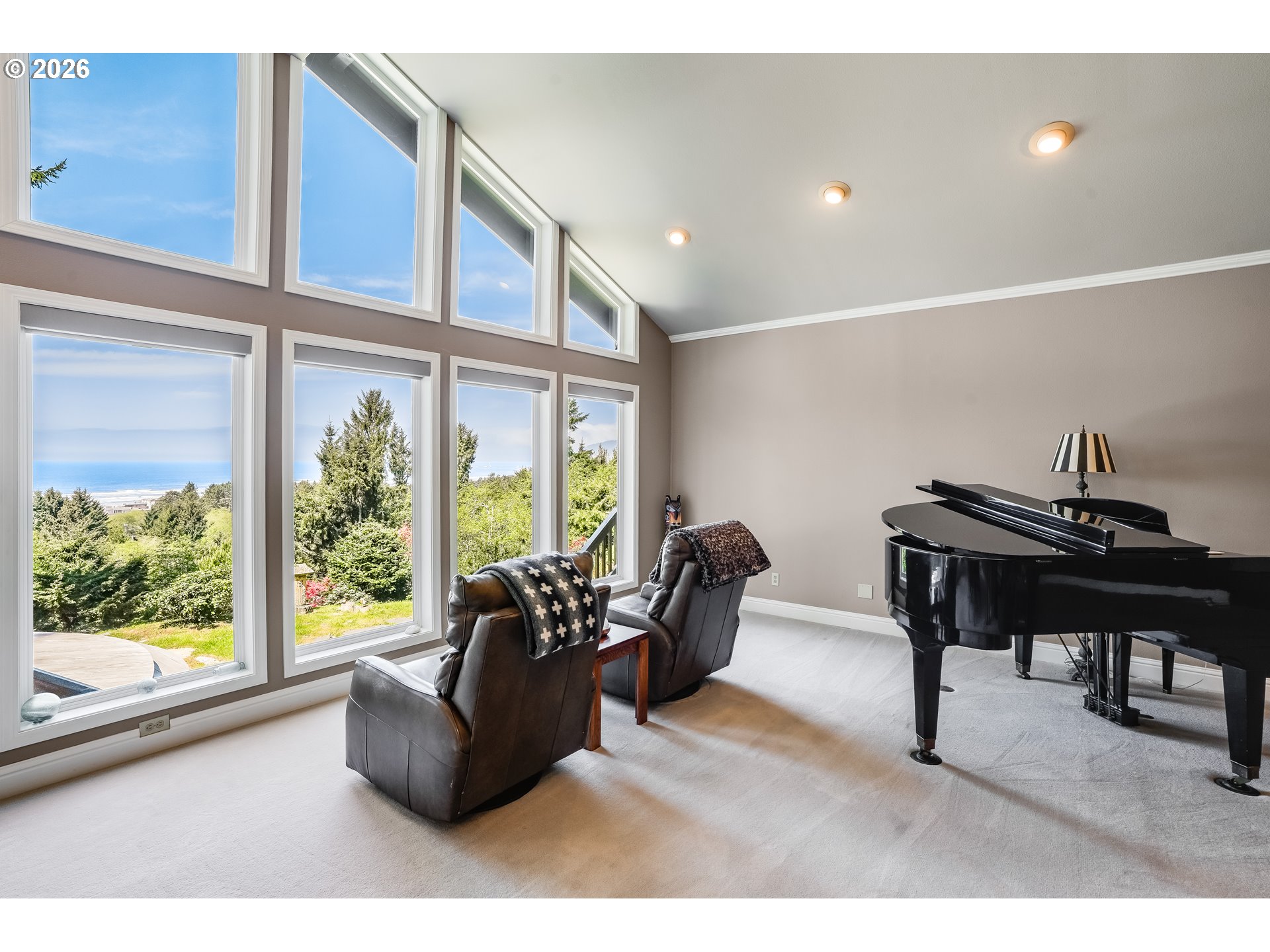 384 Sunset Blvd Property Photo 10