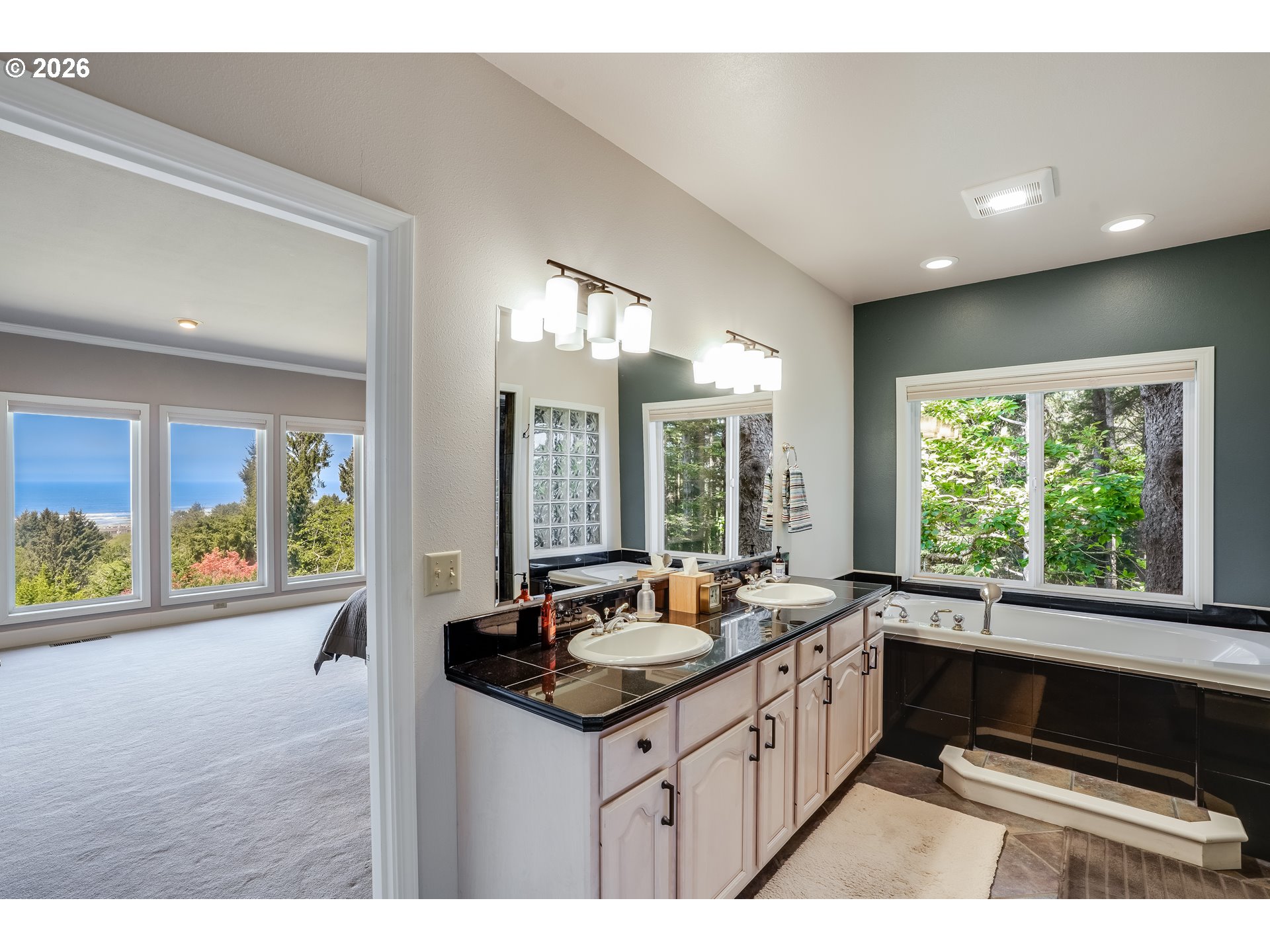 384 Sunset Blvd Property Photo 28