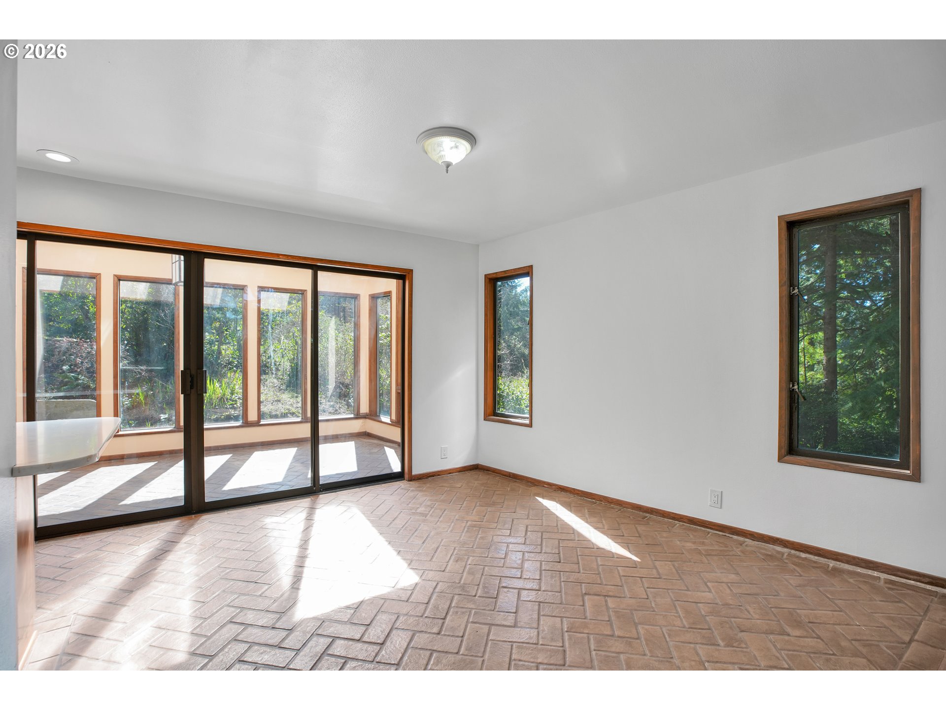 527 Eagles Nest Ln Property Photo 13