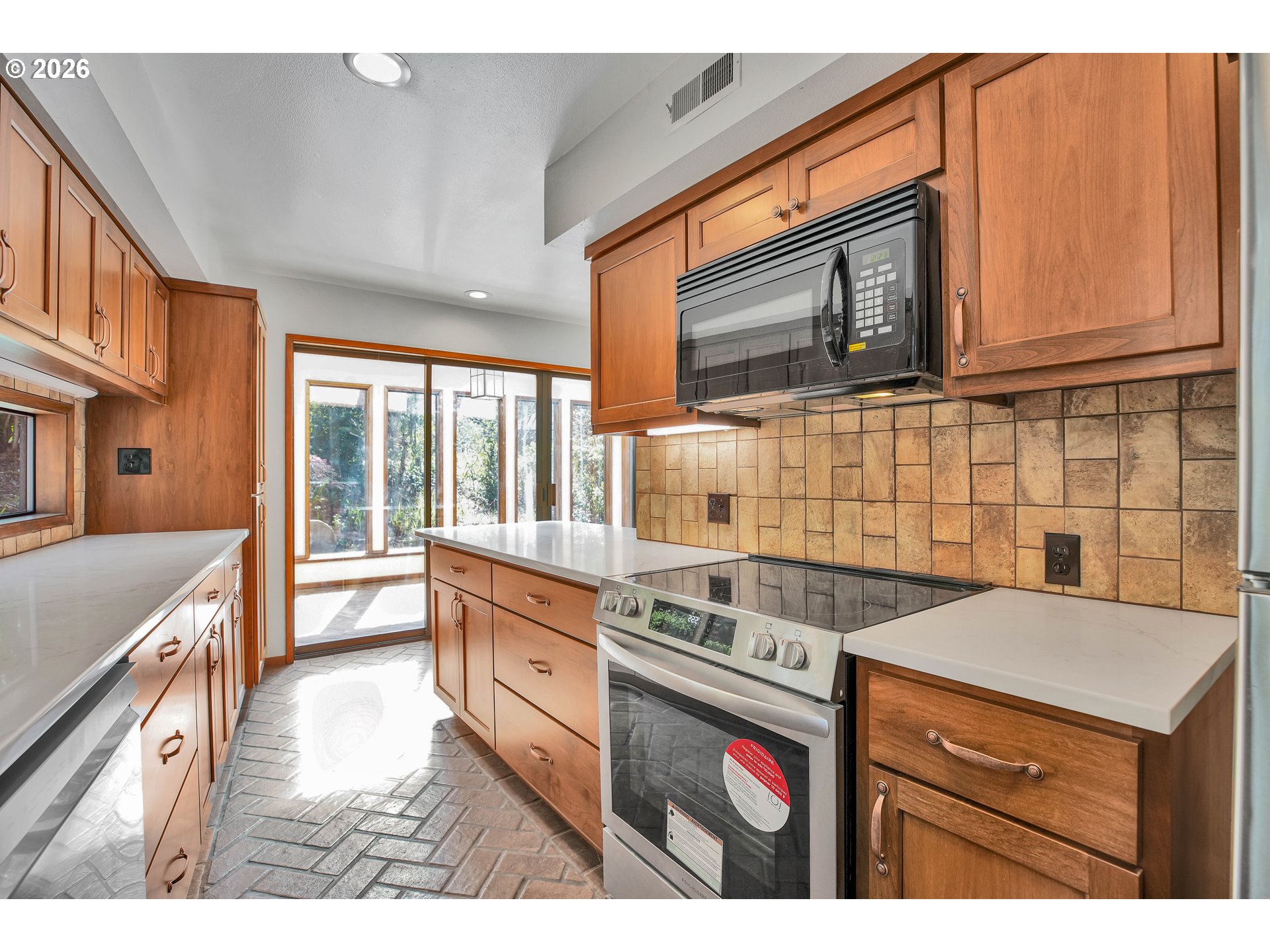 527 Eagles Nest Ln Property Photo 18