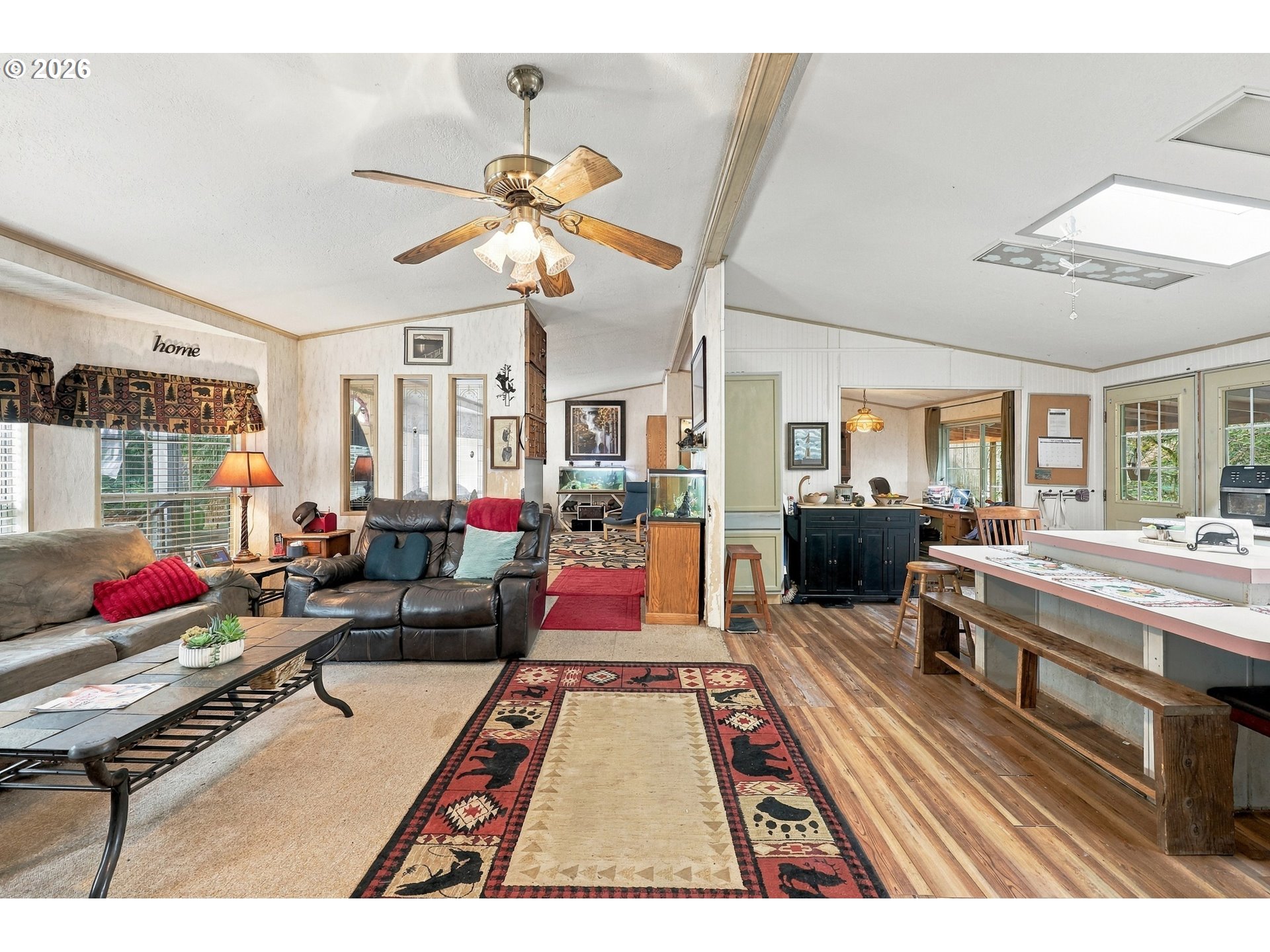65353 E Barlow Trail Rd Property Photo 12