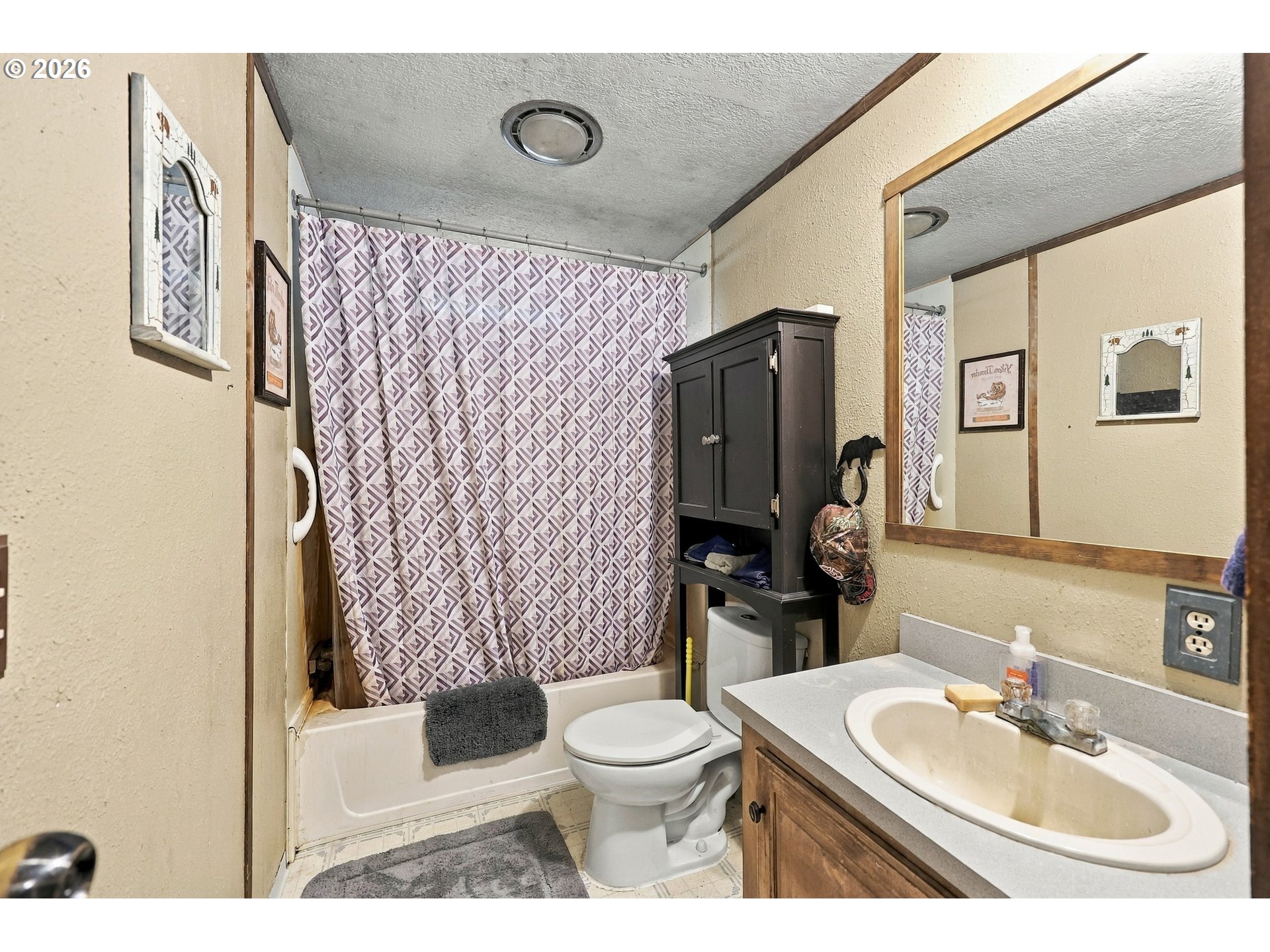 65353 E Barlow Trail Rd Property Photo 17