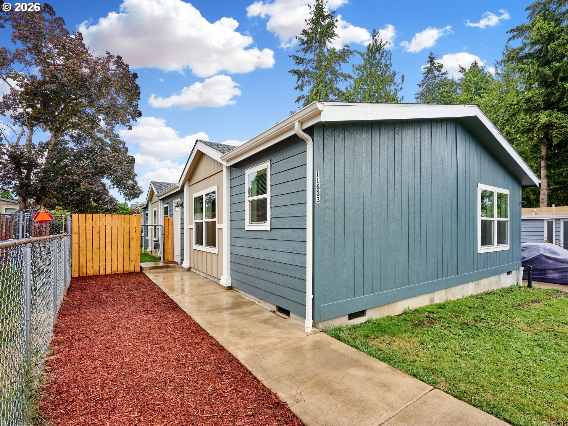 11633 WARBLER LN