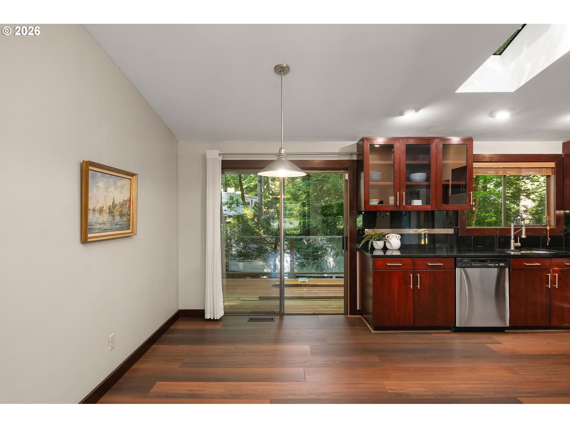 16351 Pacific Hwy Property Photo 10