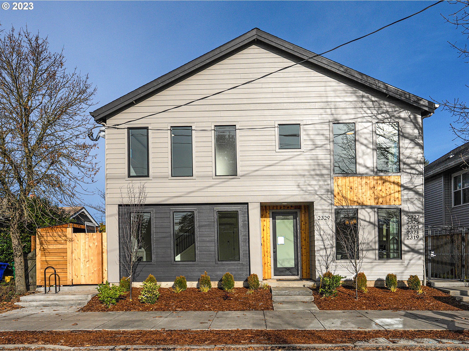 2325 N Lombard St 3 Property Photo 1