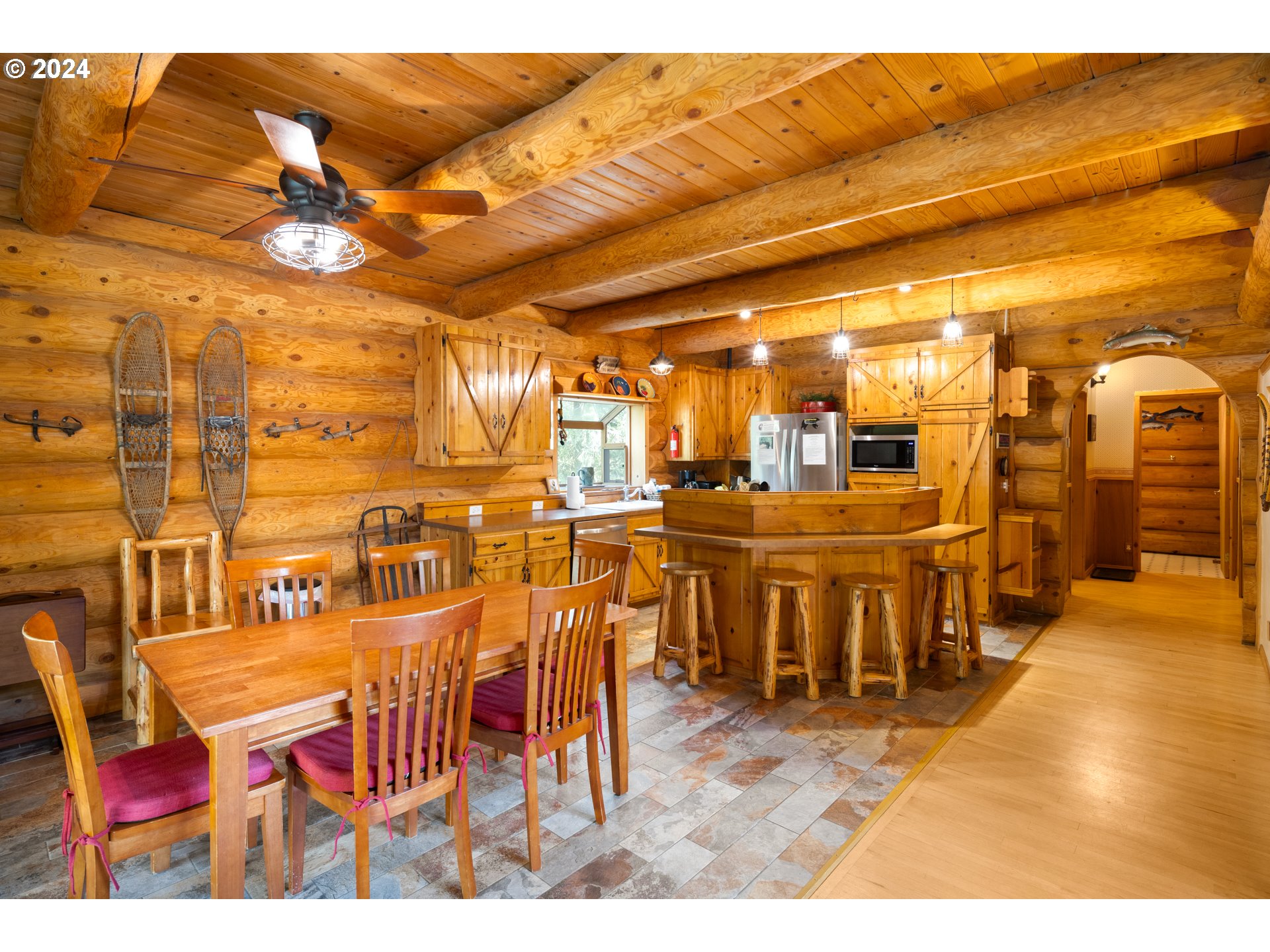 58200 E Marmot Rd Property Photo 19