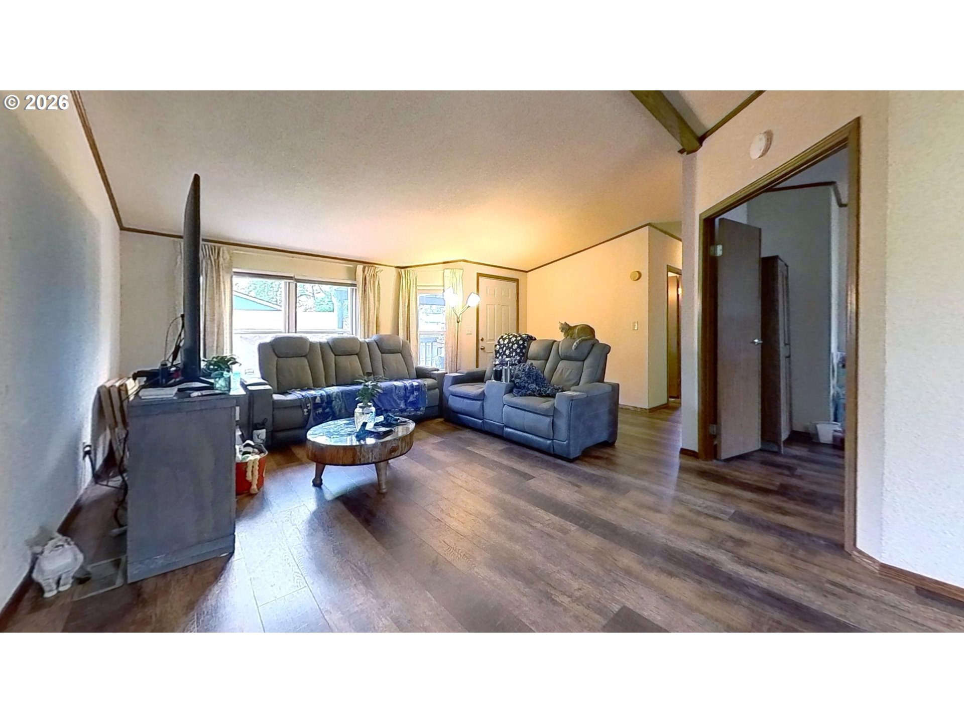826 W Dean Ave Property Photo 5