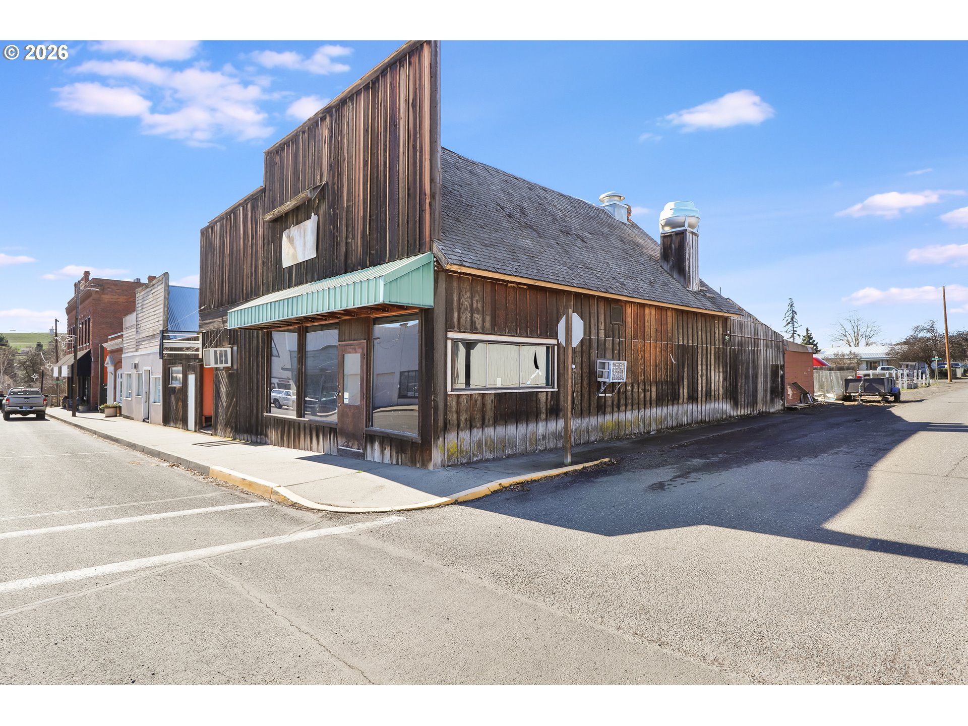 181 N Main St Property Photo 11
