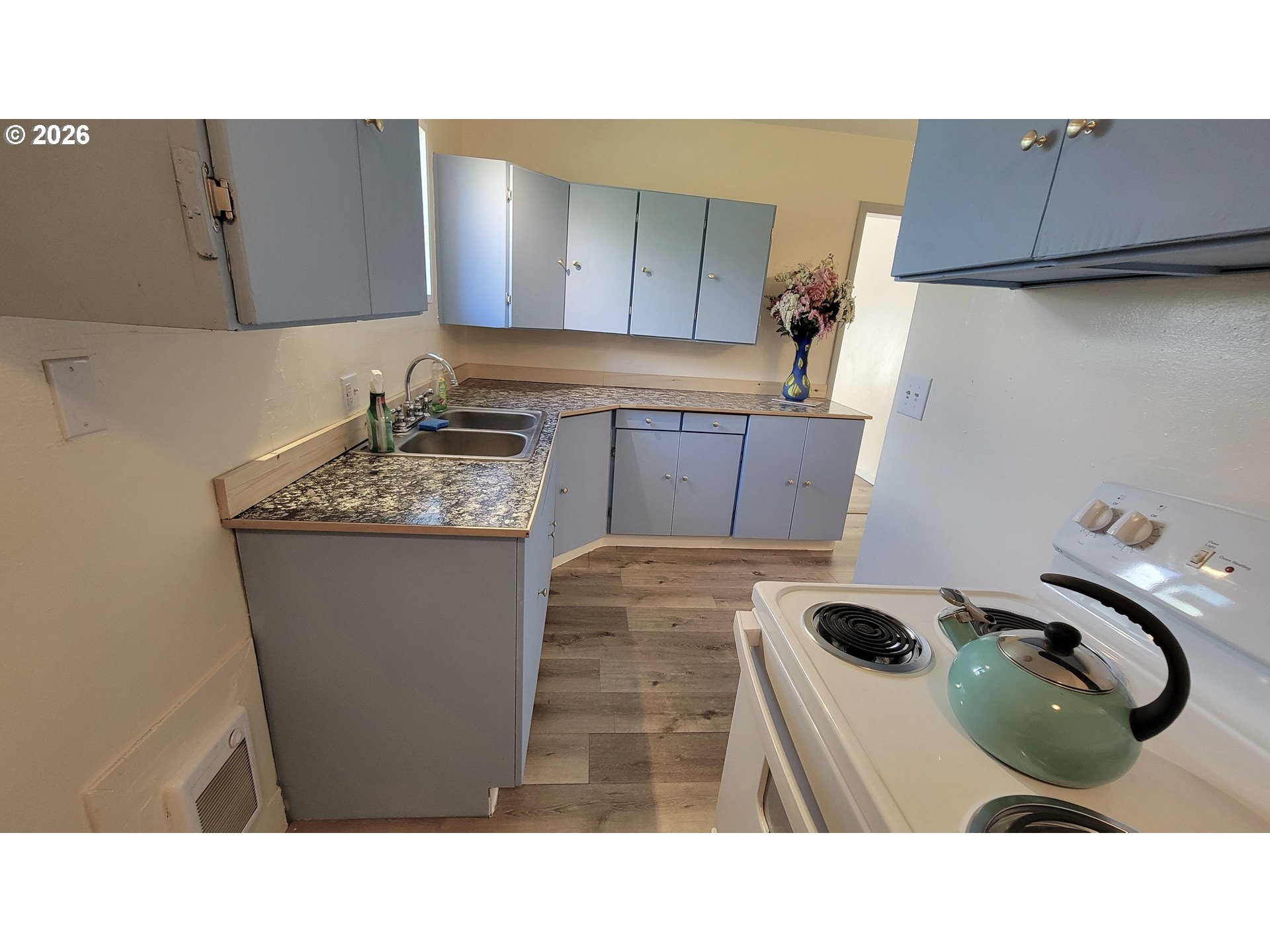 400 State St Property Photo 7