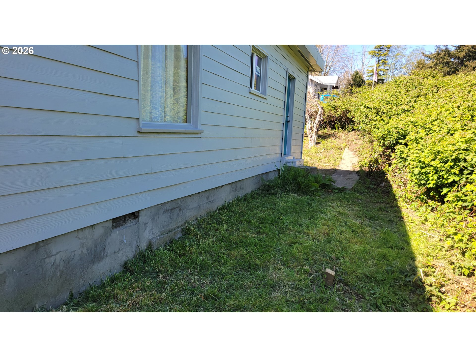 400 State St Property Photo 25