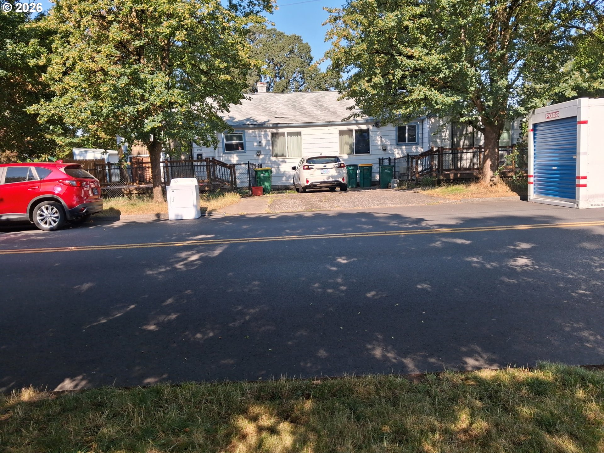 4925 Sw Main Ave Property Photo 1