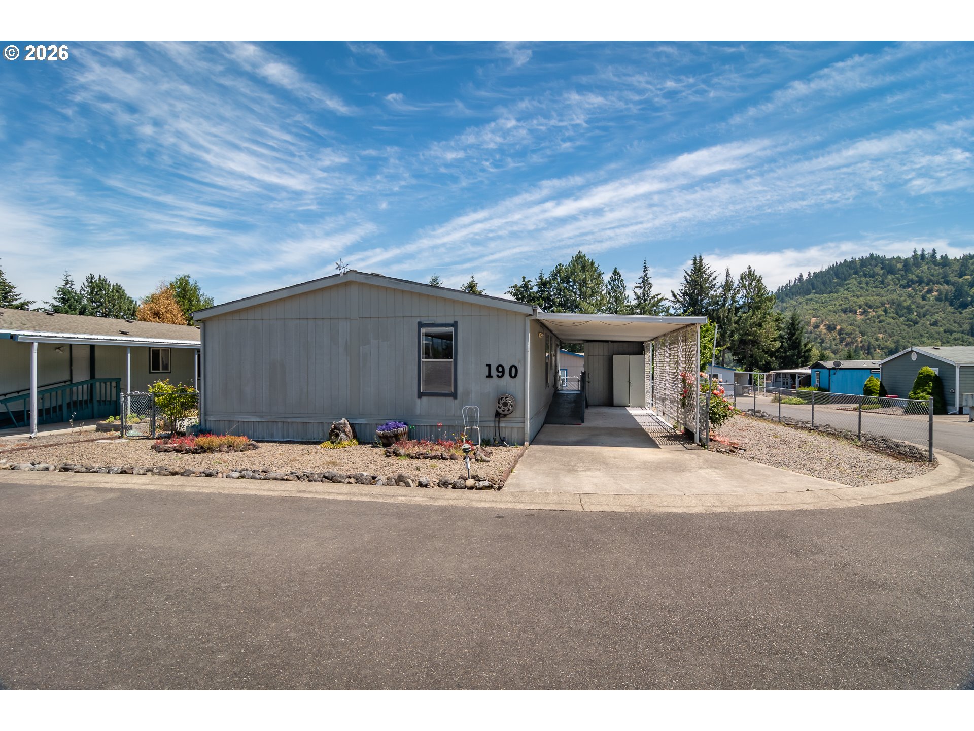 190 TWIN OAKS LOOP Property Photo 1