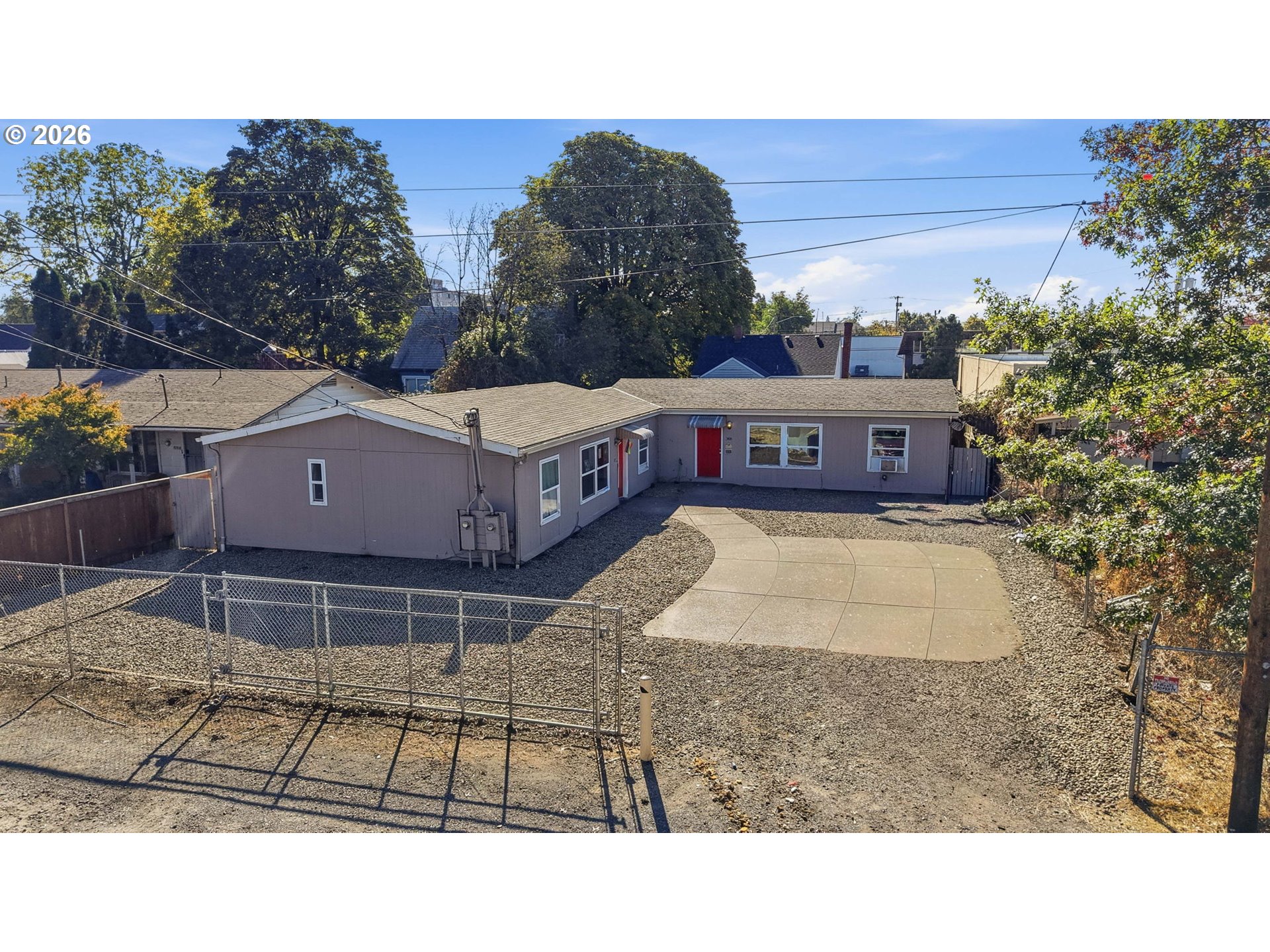 8240 Se Kelly St Property Photo 2
