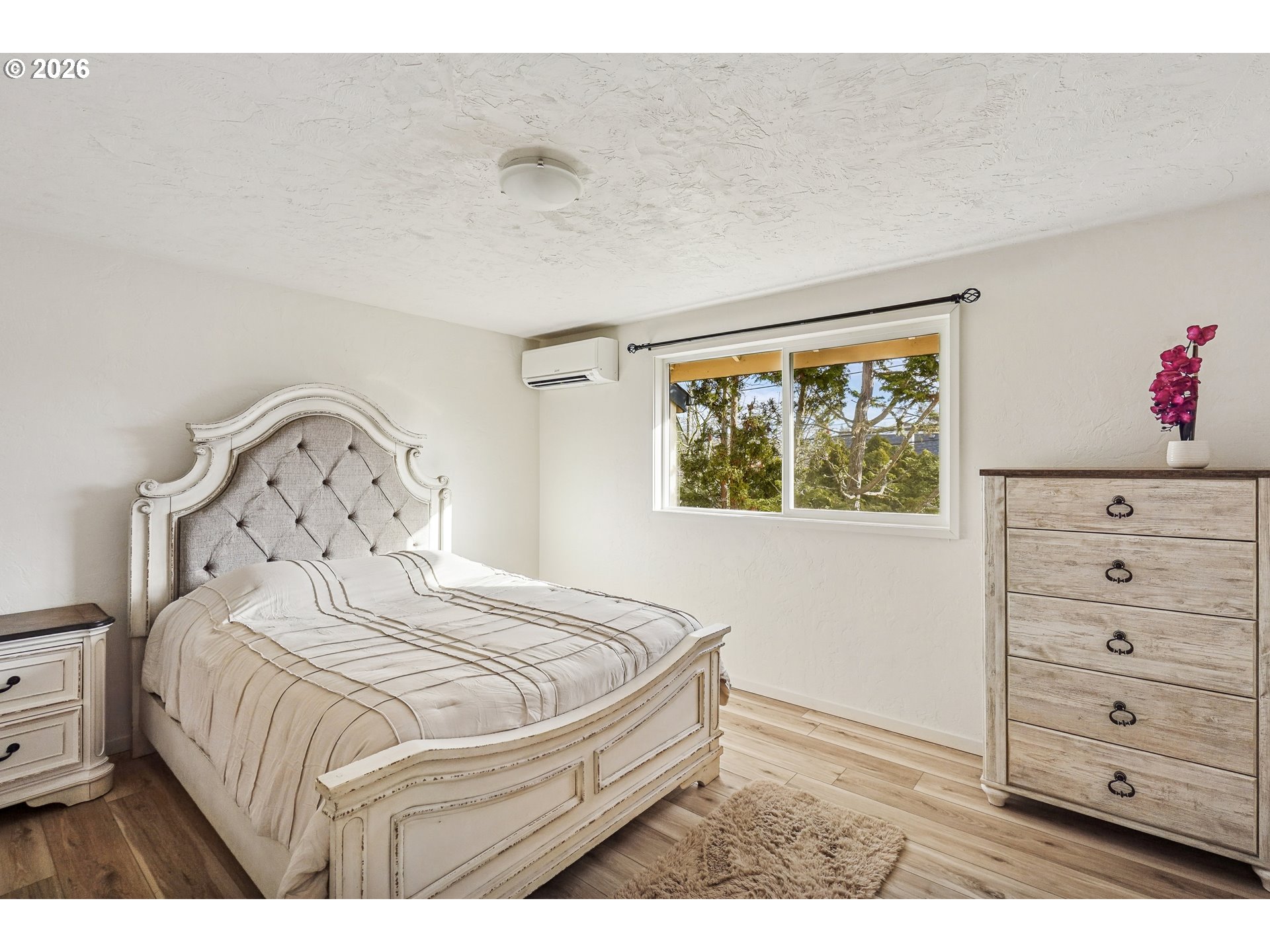 1505 Fetters Loop Property Photo 2