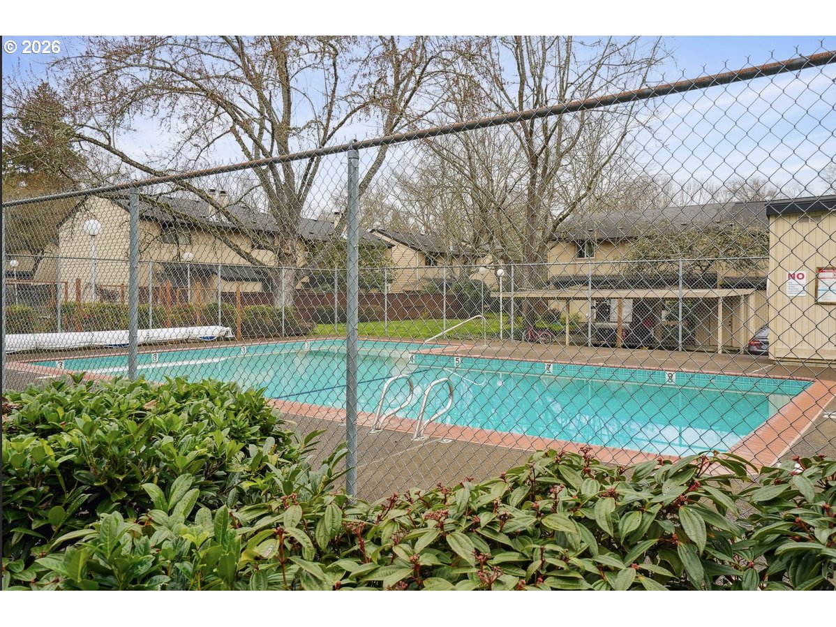 1505 Fetters Loop Property Photo 10