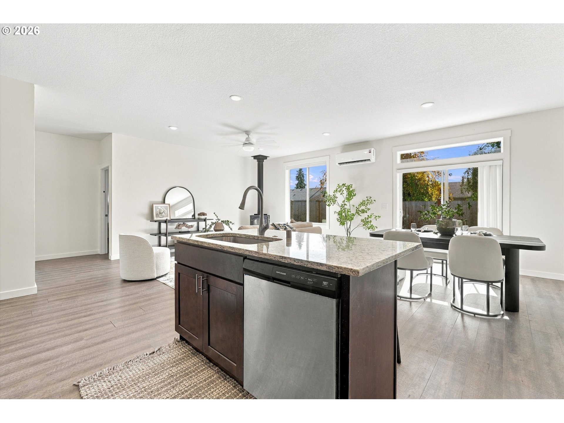 153 John St Property Photo 11