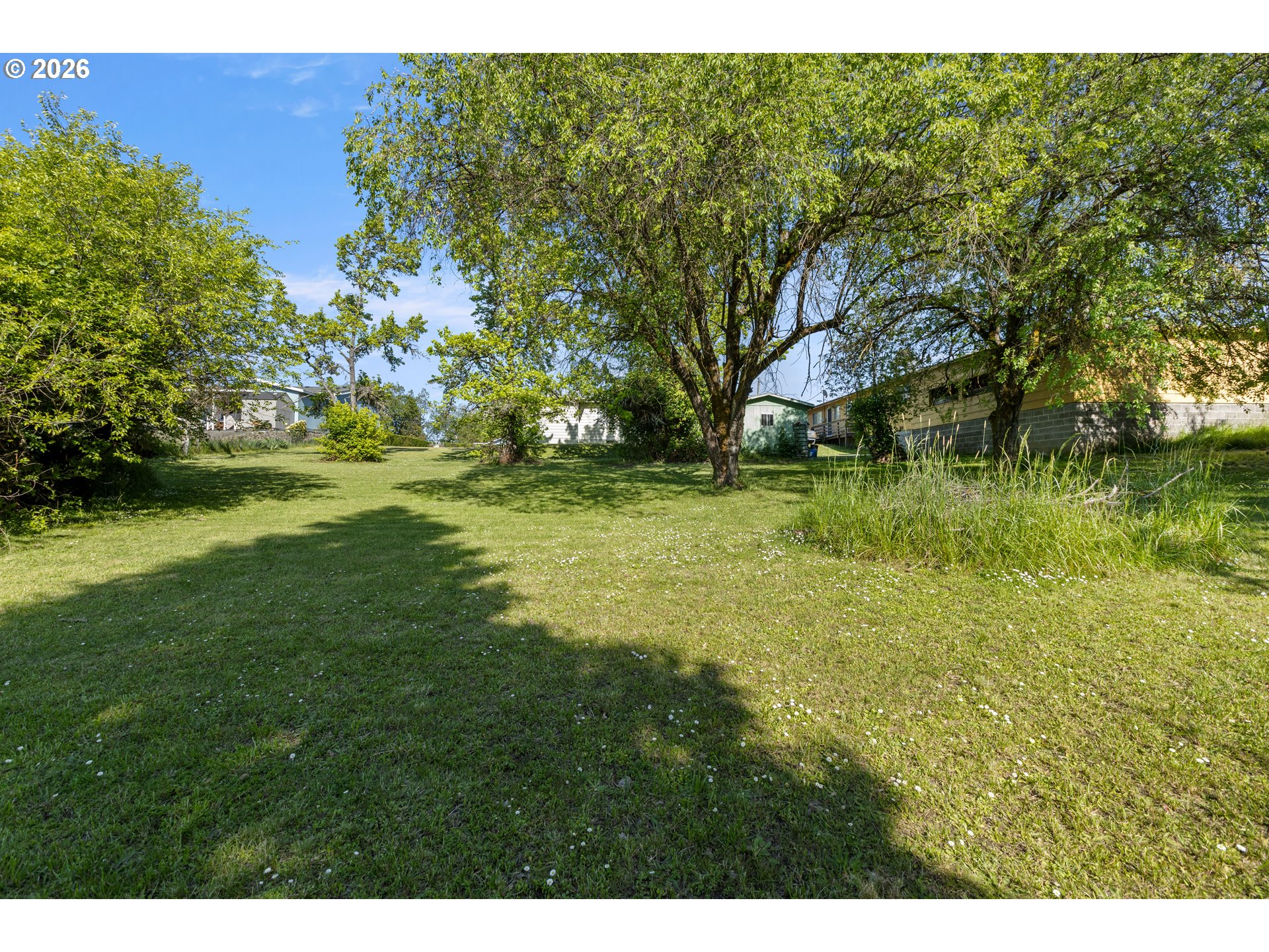 311 Se Grape Ave Property Photo 32