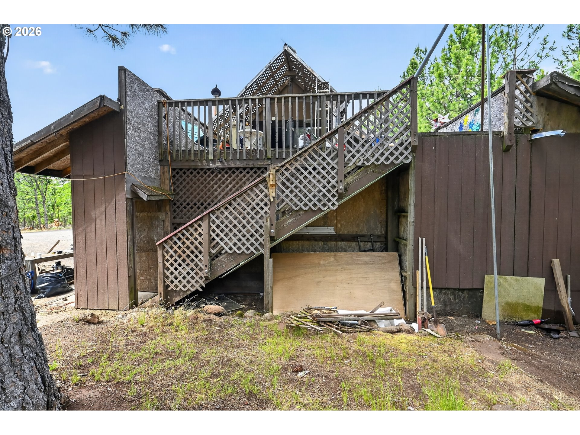 223 Goldenpine Property Photo 2