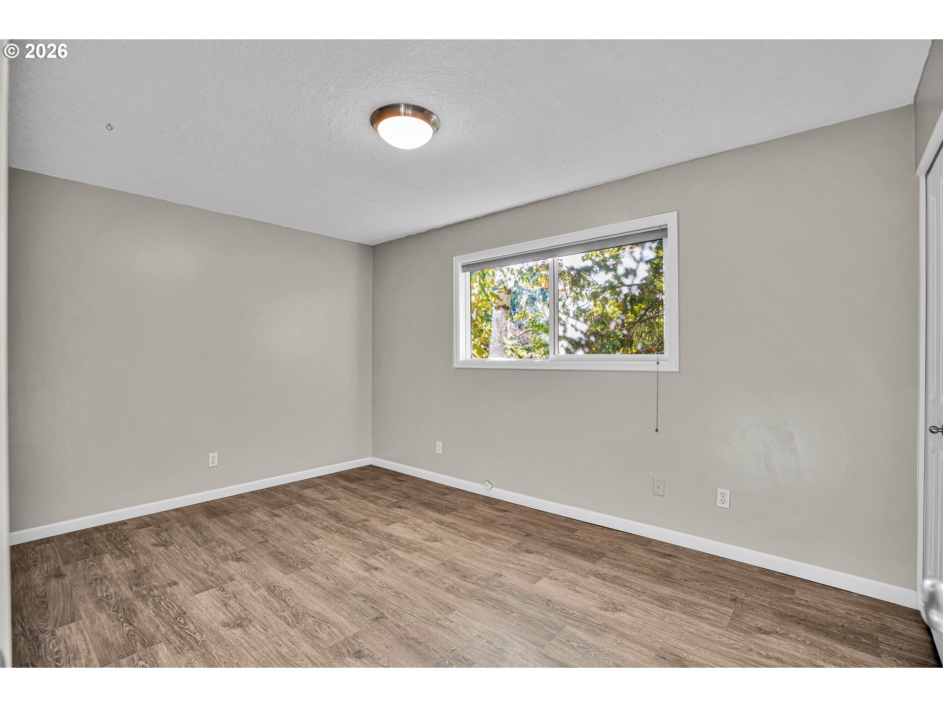 3724 Se Schiller St Property Photo 29