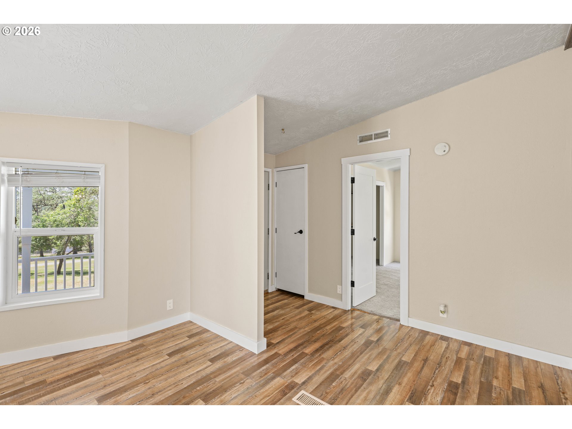 235 Dearing Way Property Photo 3