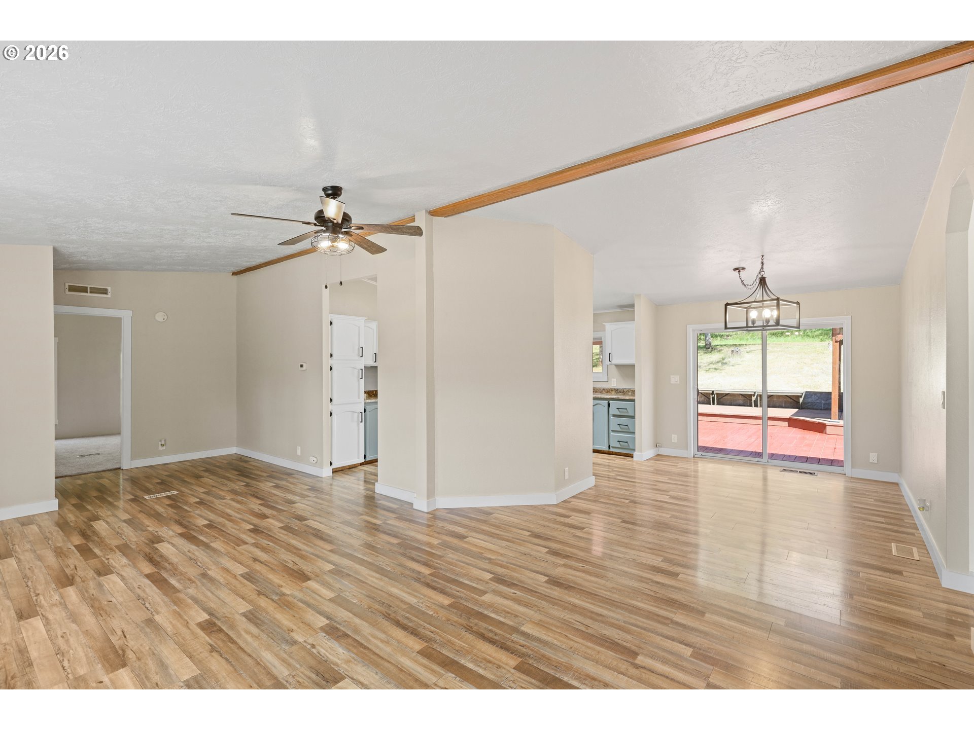 235 Dearing Way Property Photo 10