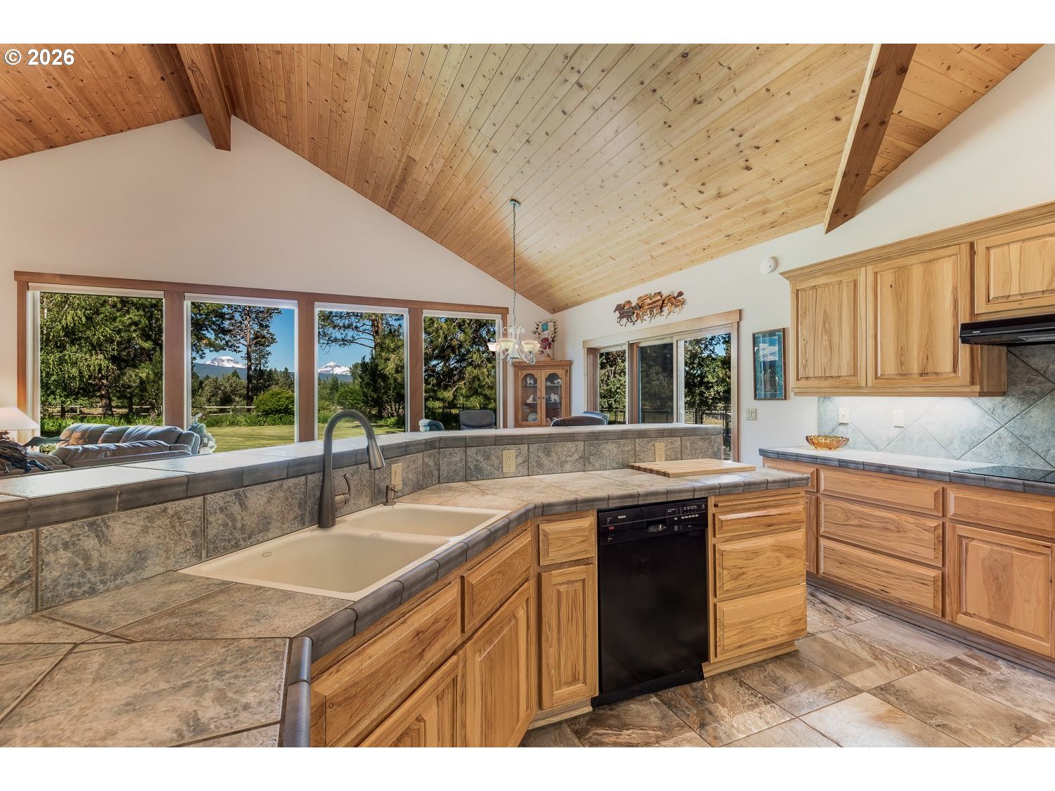 64464 Collins Rd Property Photo 15