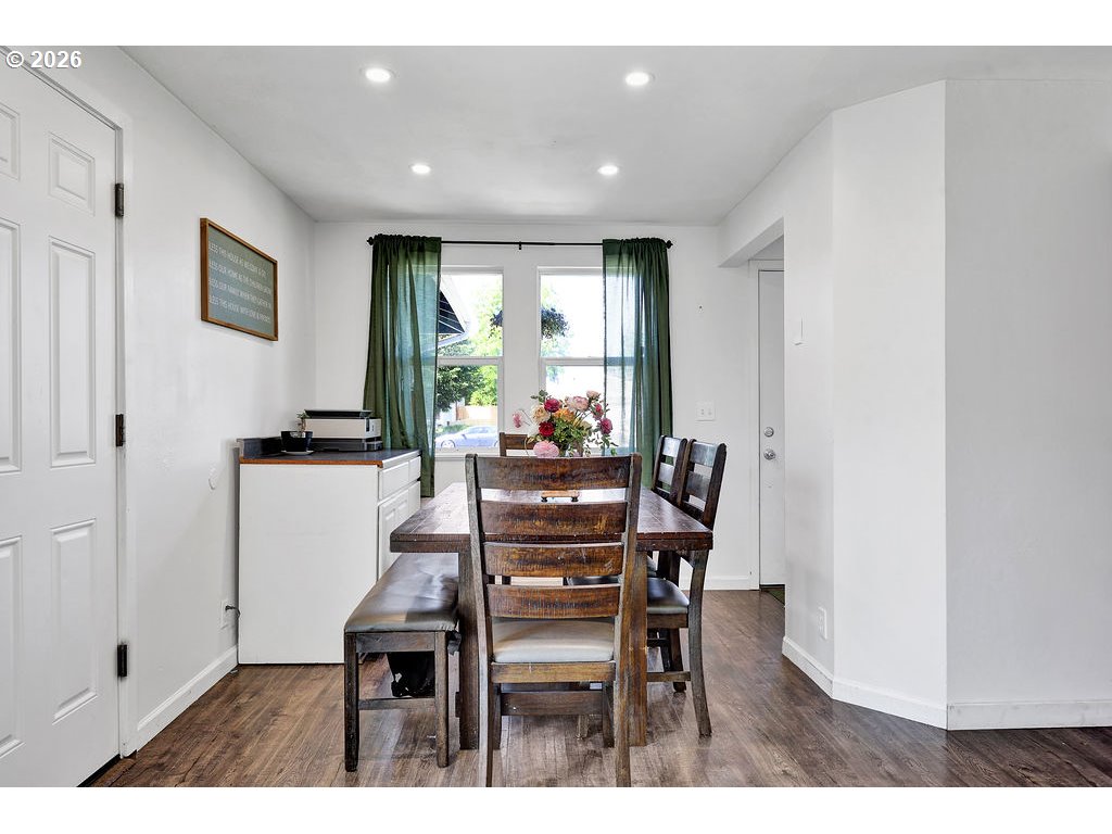 4514 Souza St Property Photo 10