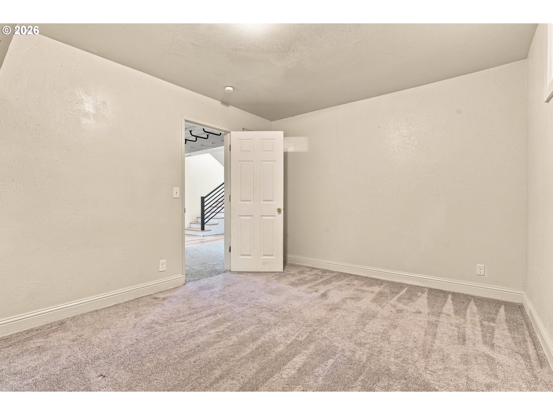 1960 W 25th Ave Property Photo 36