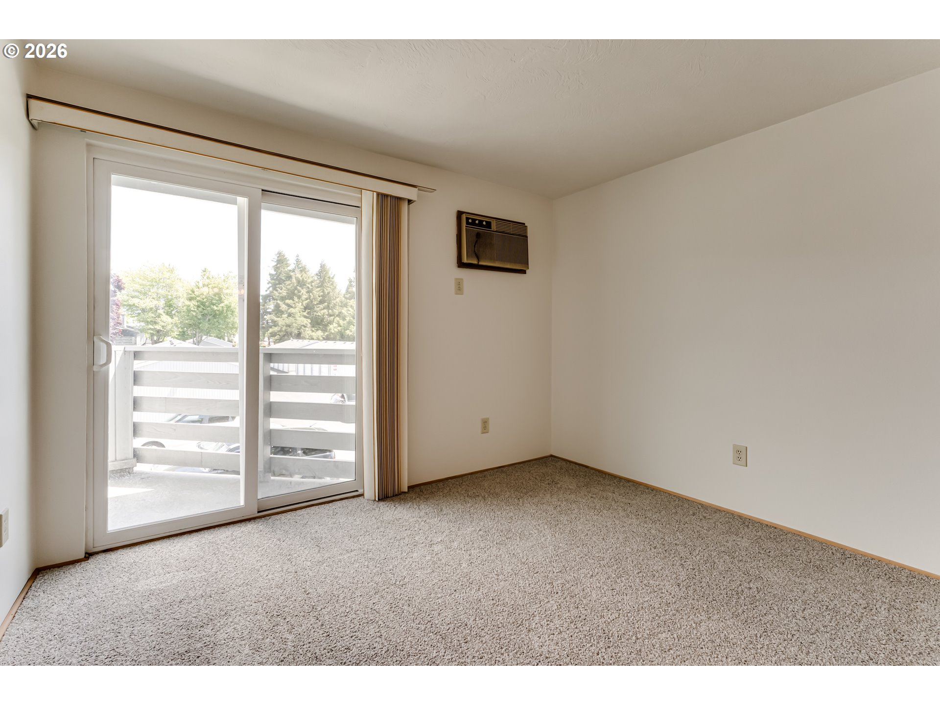 650 Harlow Rd 256 Property Photo 13