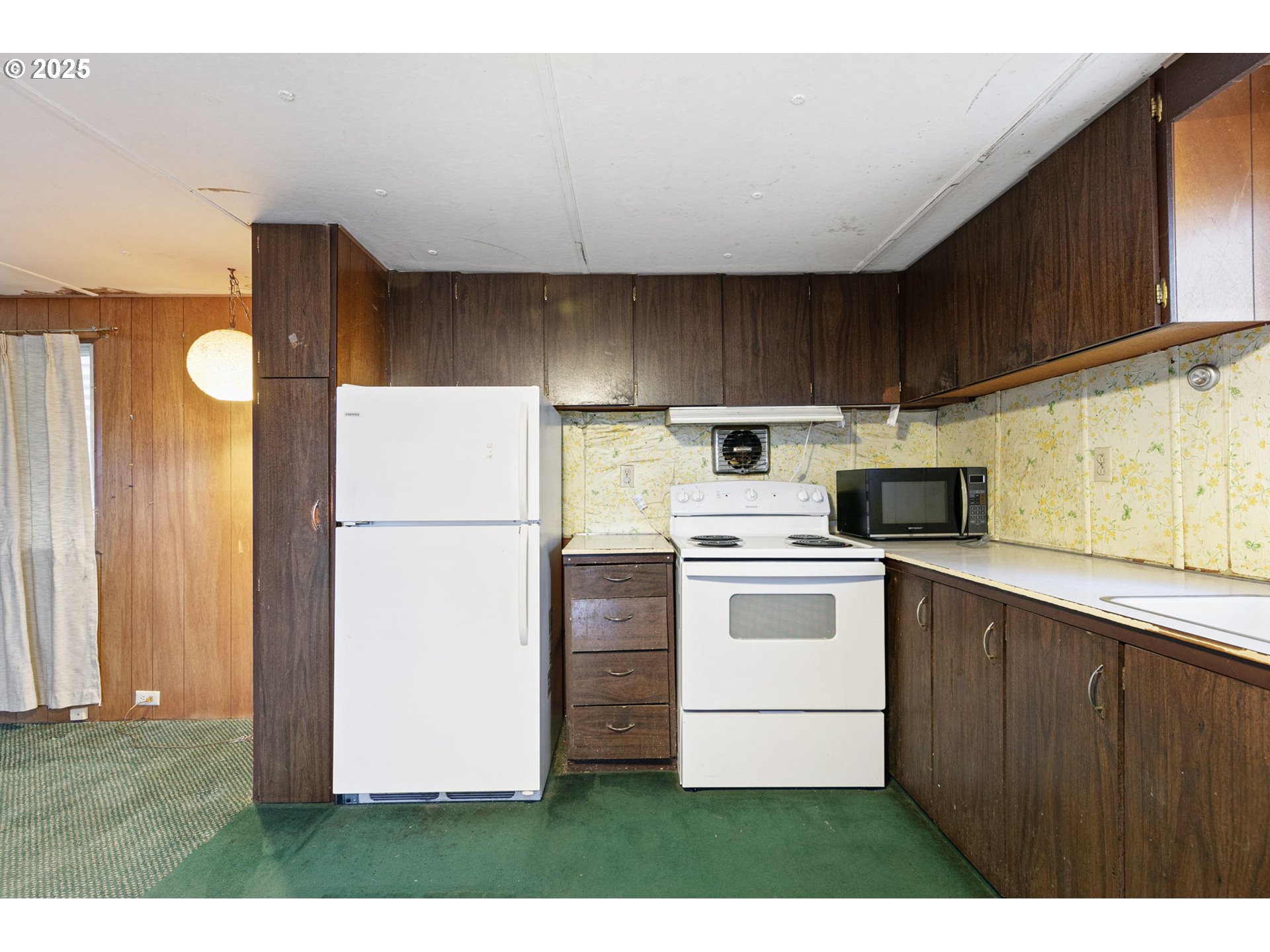 24977 Sturtevant Dr Property Photo 30