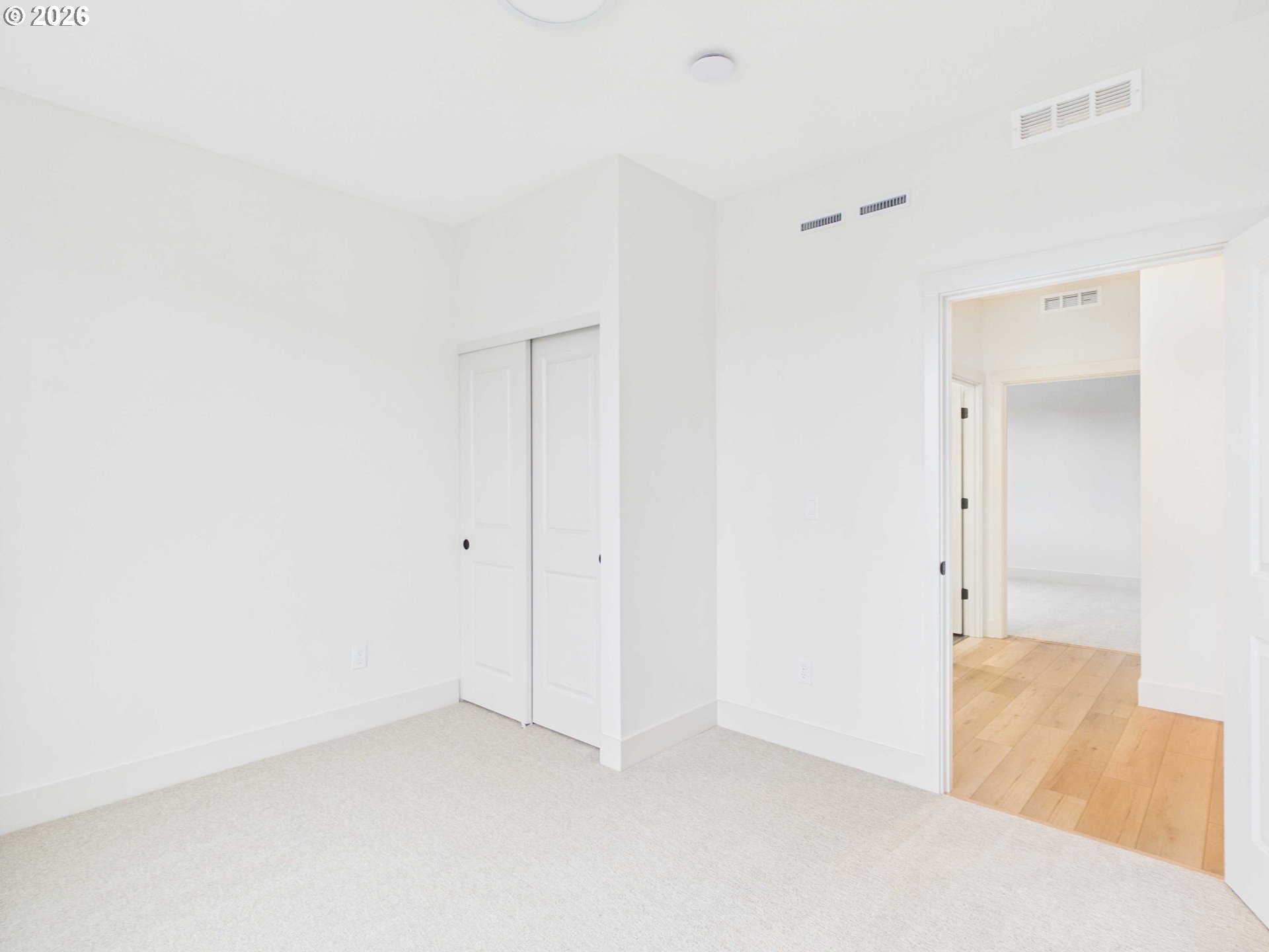 521 W 20th Way Property Photo 11