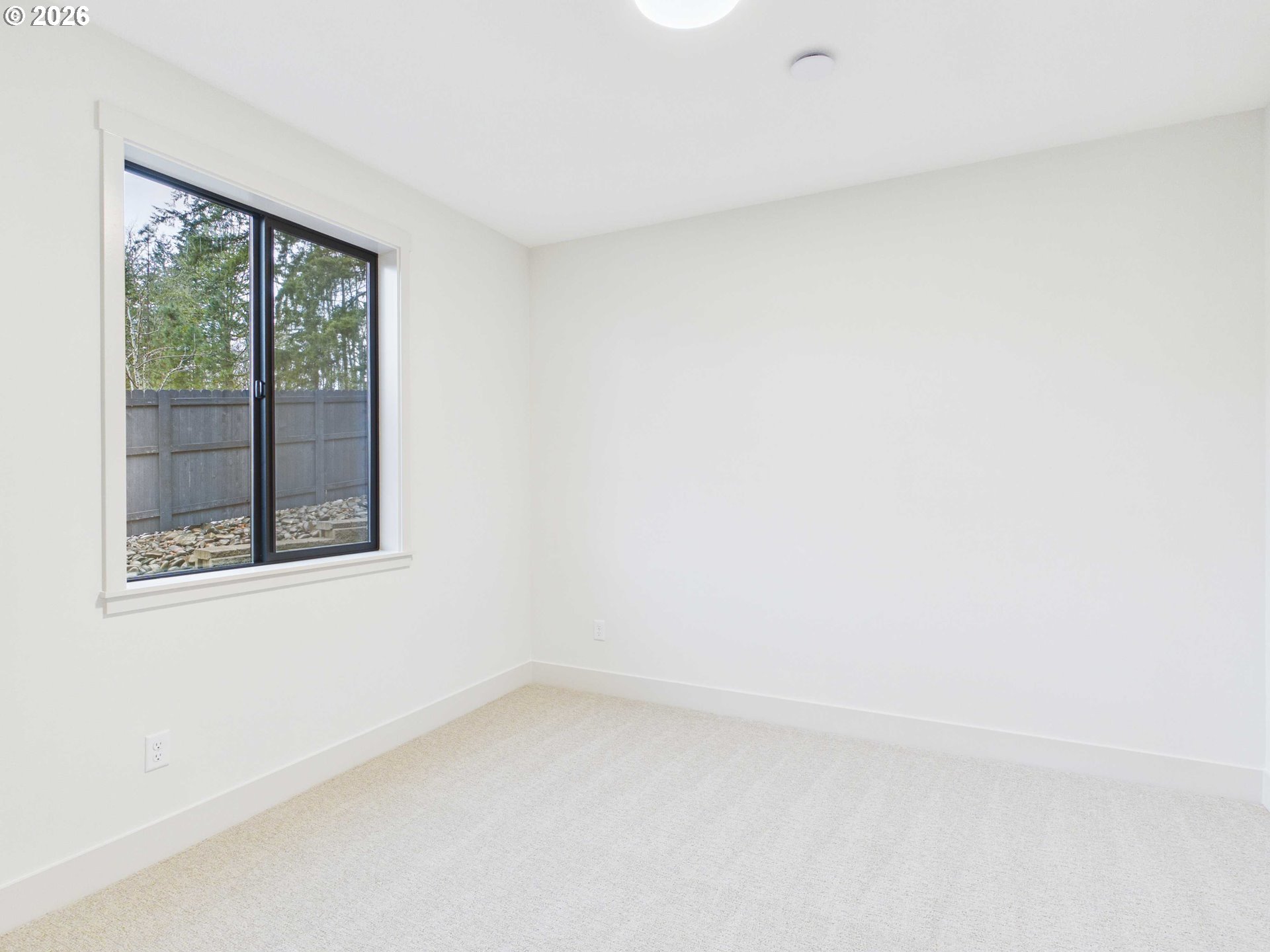 521 W 20th Way Property Photo 13