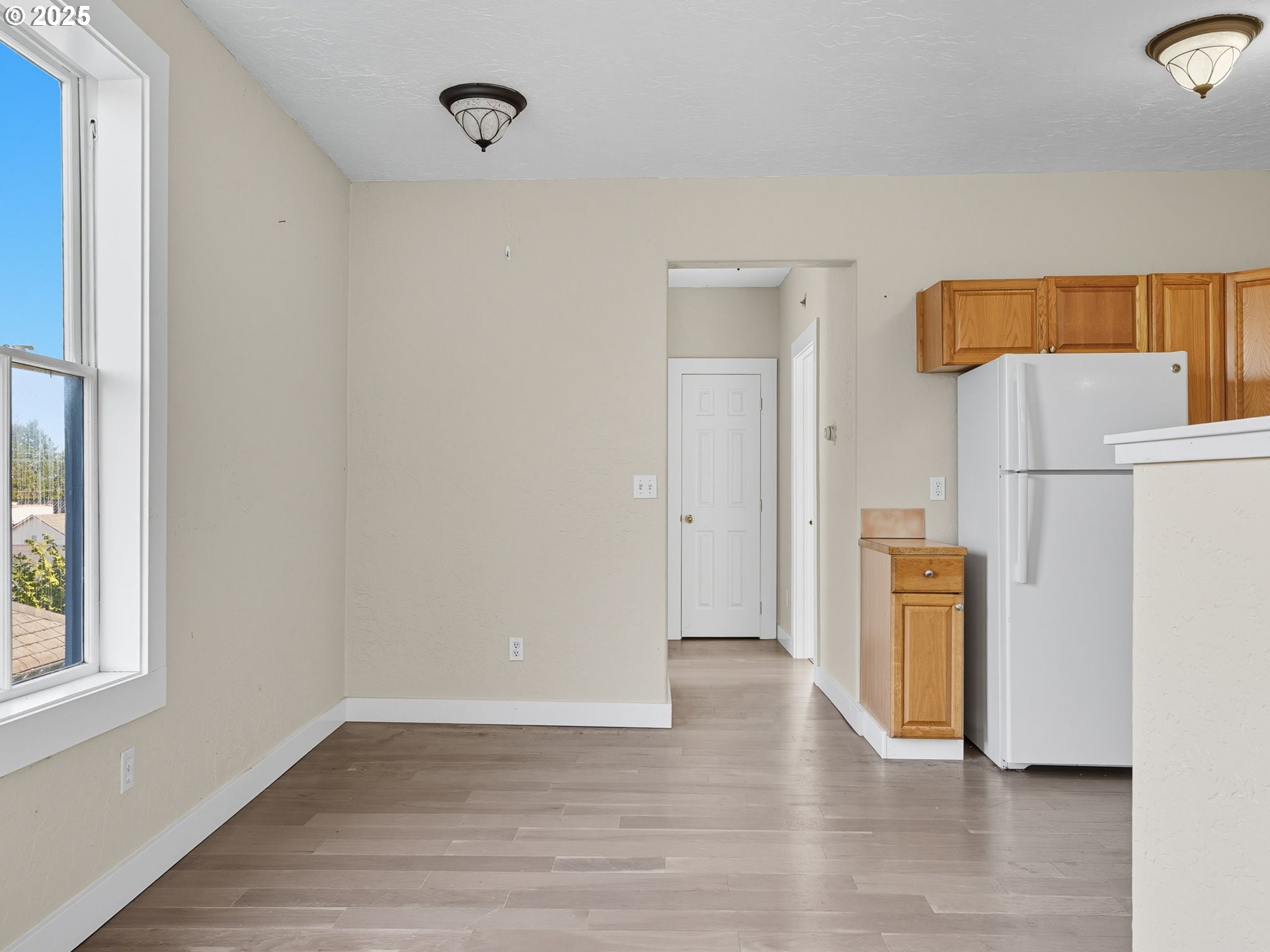 686 29th St Property Photo 27