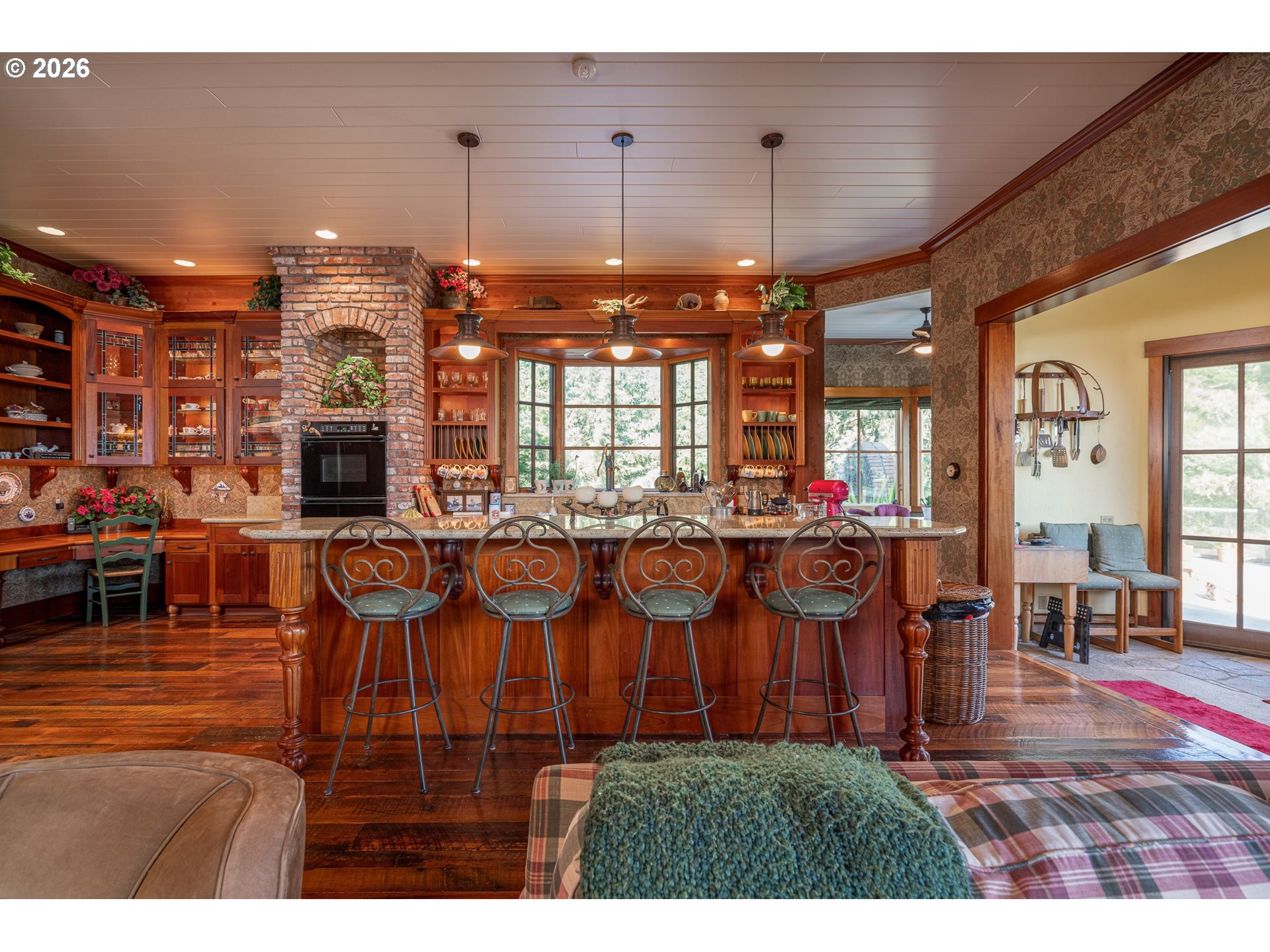 36044 Highway 101 Property Photo 15