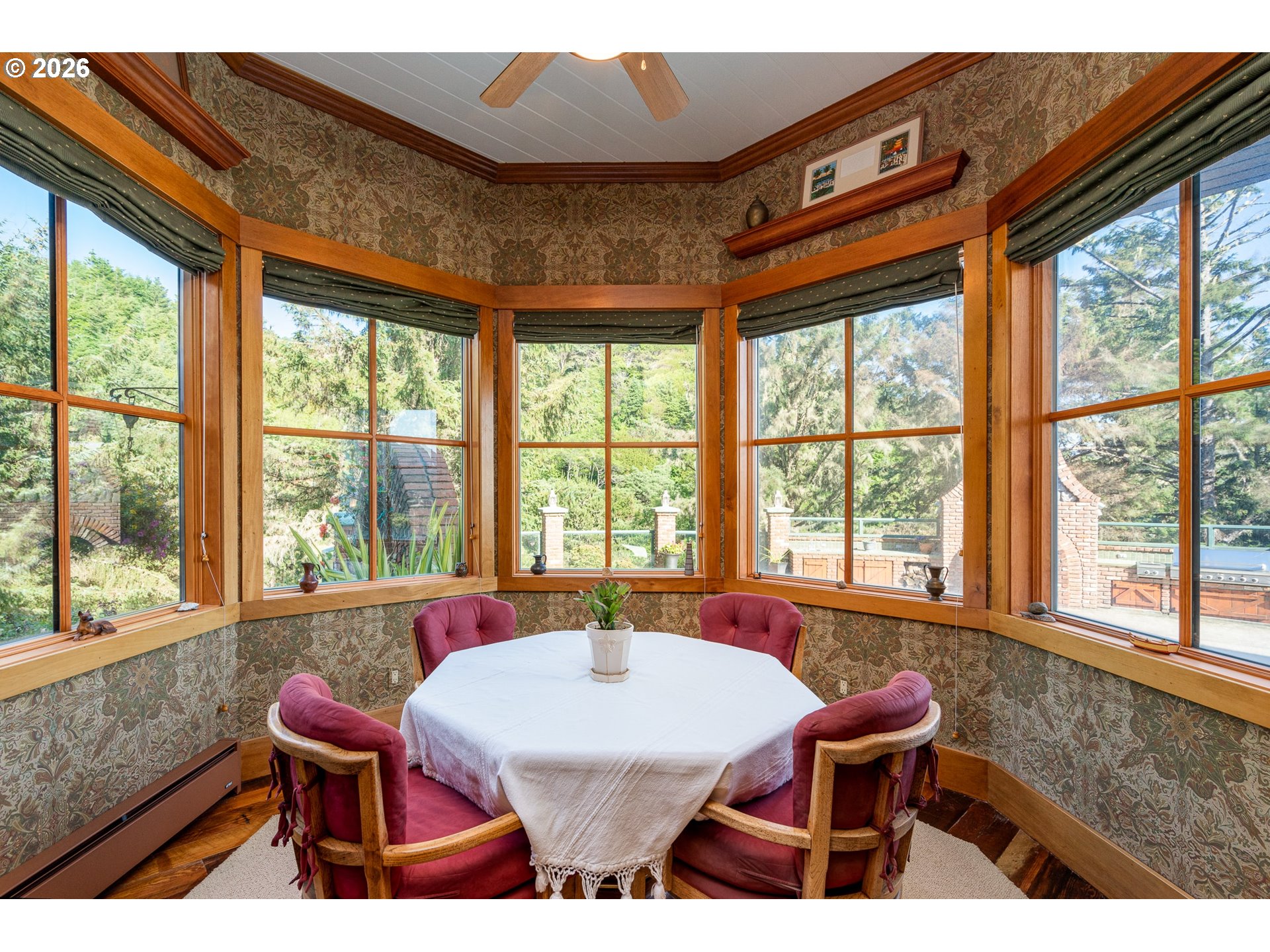 36044 Highway 101 Property Photo 16