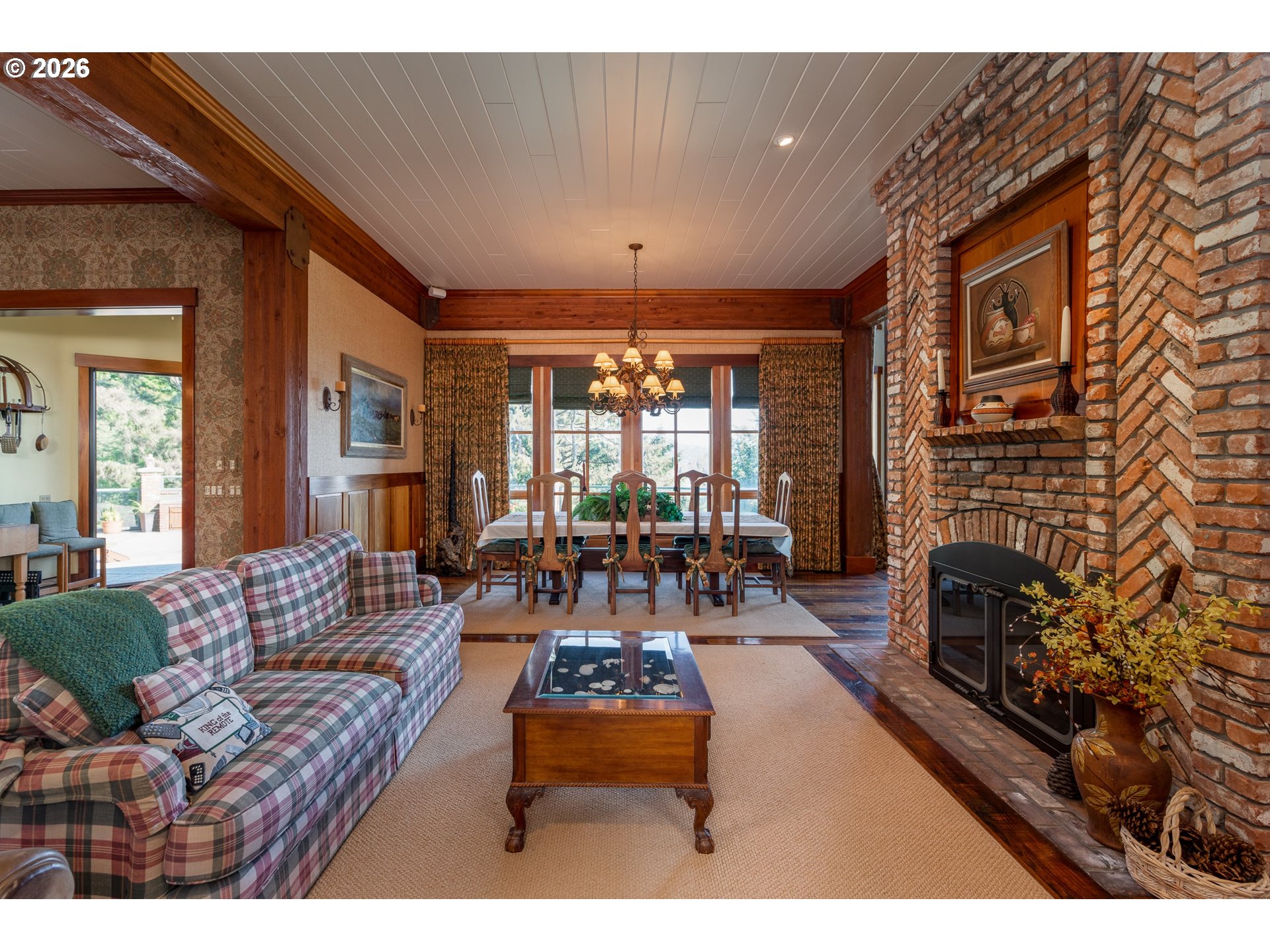 36044 Highway 101 Property Photo 17
