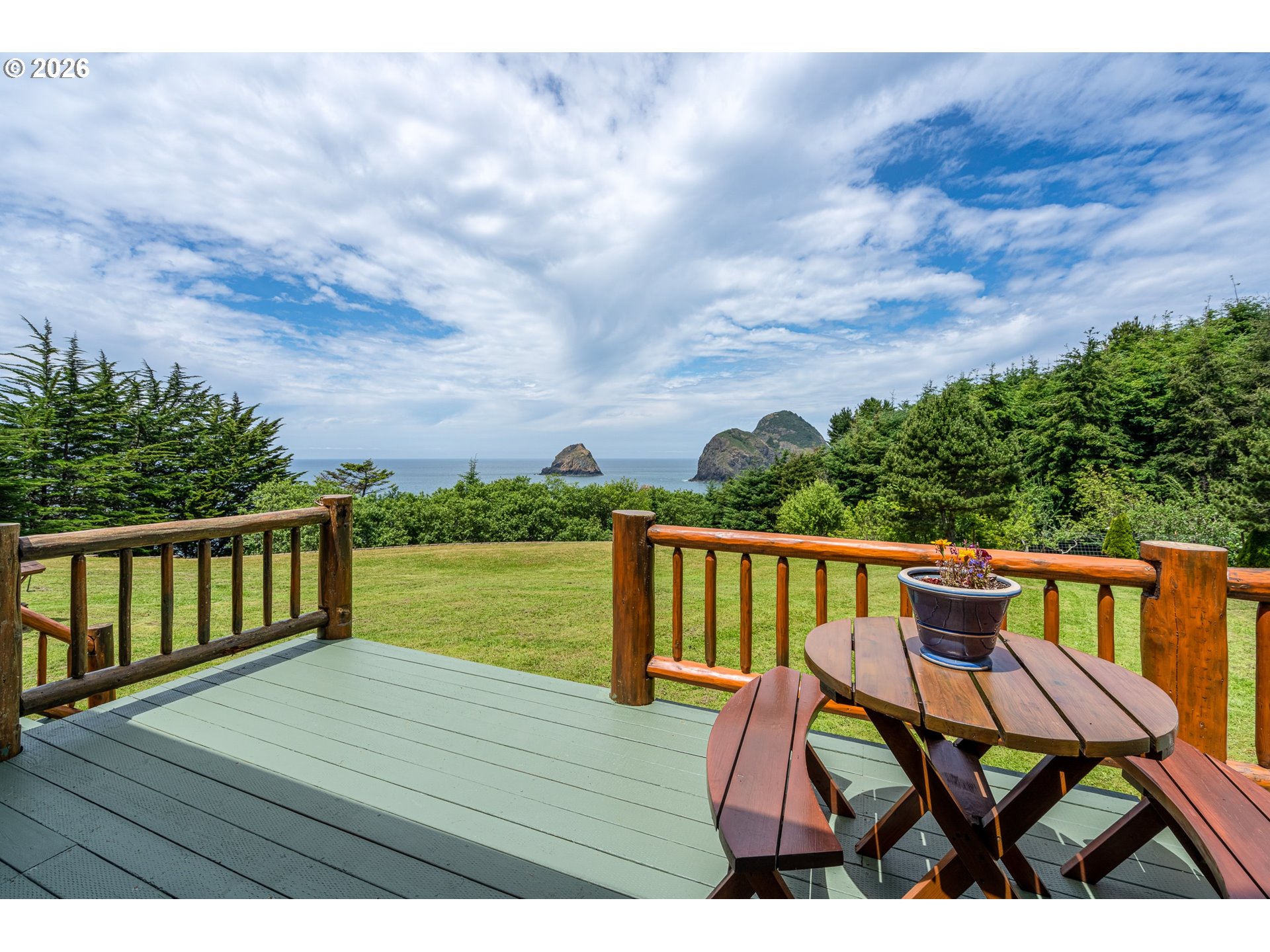 36044 Highway 101 Property Photo 31