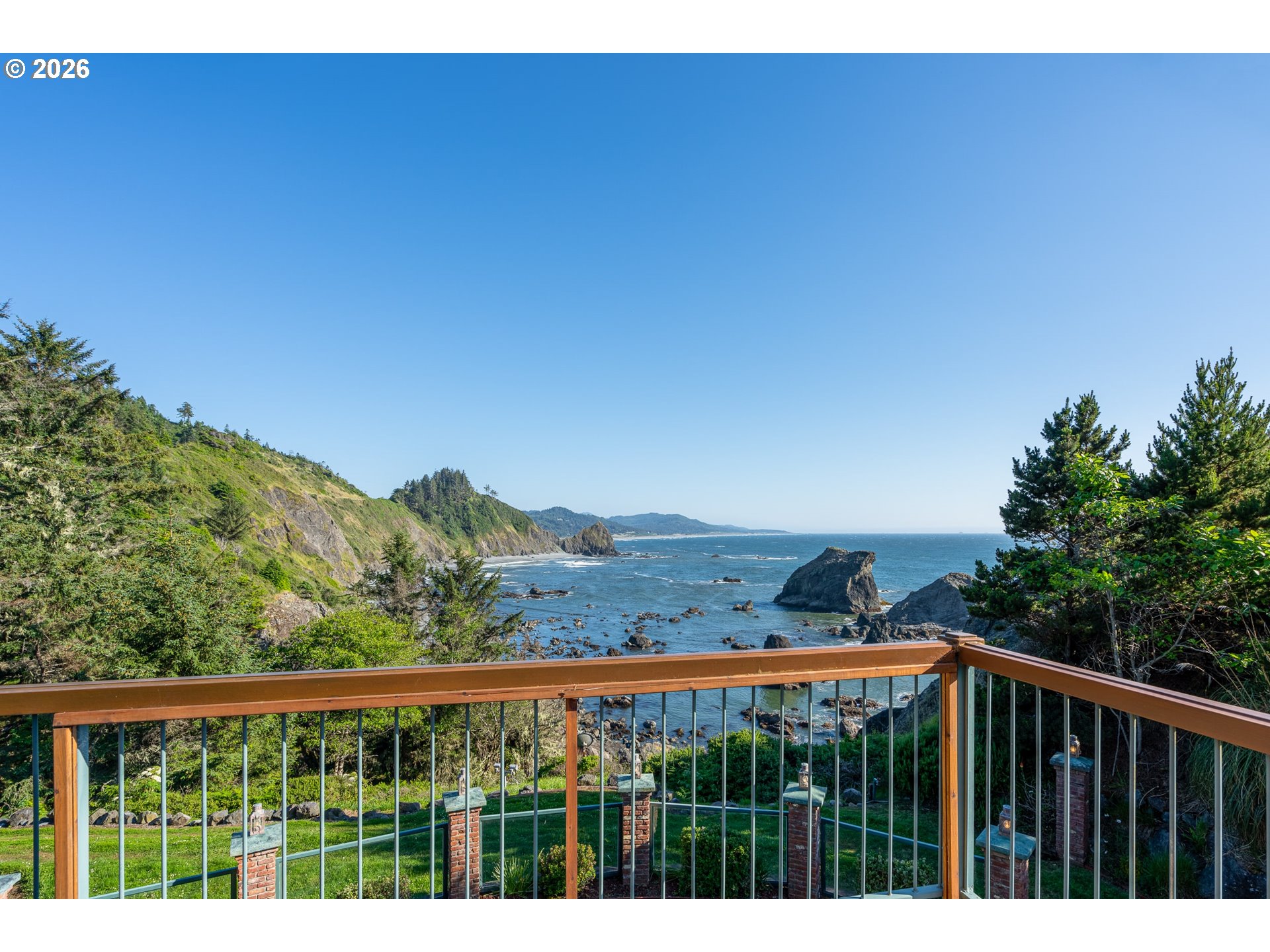 36044 Highway 101 Property Photo 39