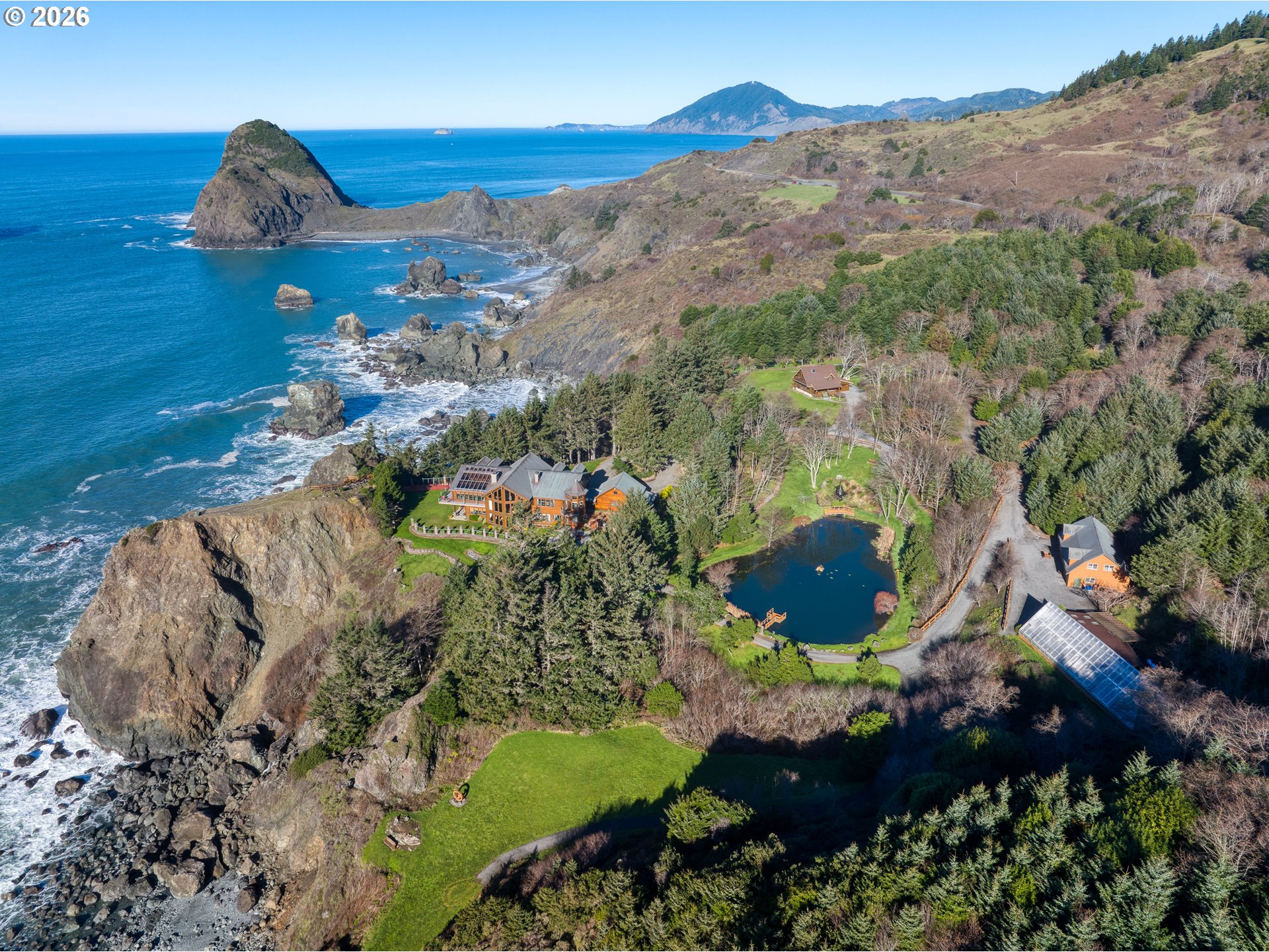 36044 Highway 101 Property Photo 42