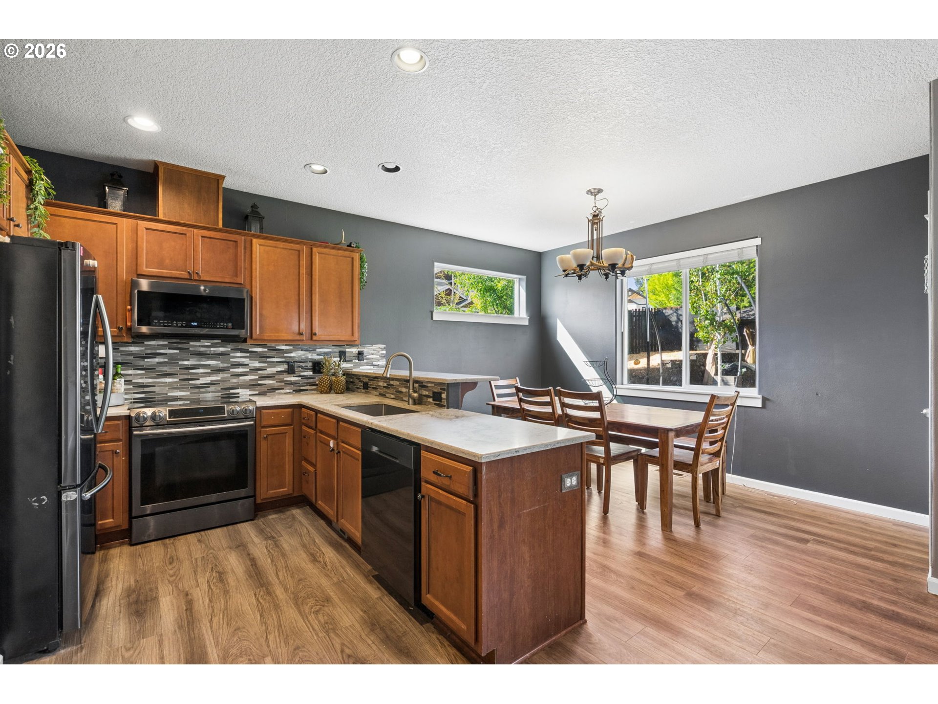 18659 Van Fleet Ave Property Photo 12